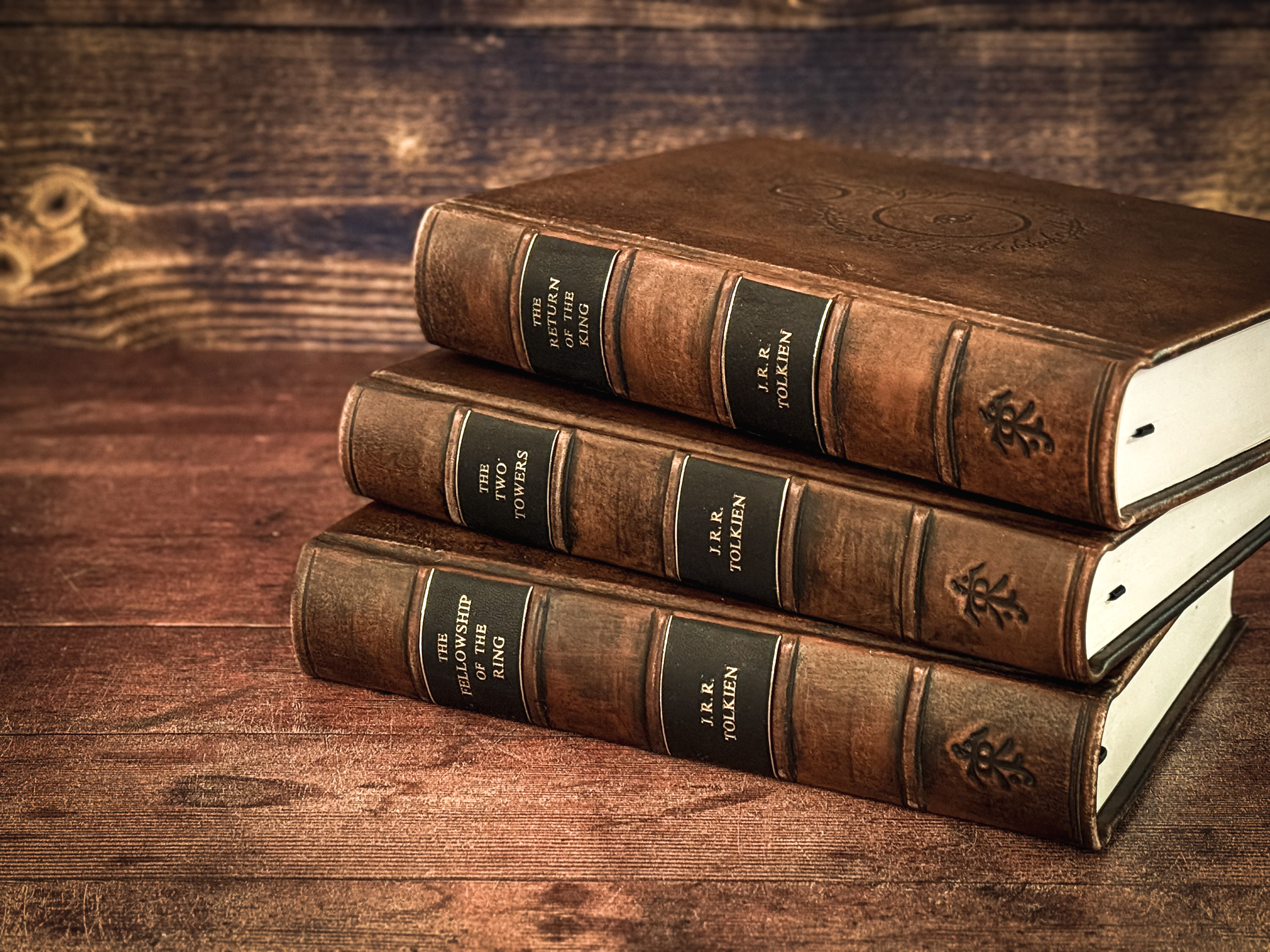 Leather Bound Lord of the Rings Sets - Handcrafted Antique Edition, 3 or 4 vol set - Made in the UK.