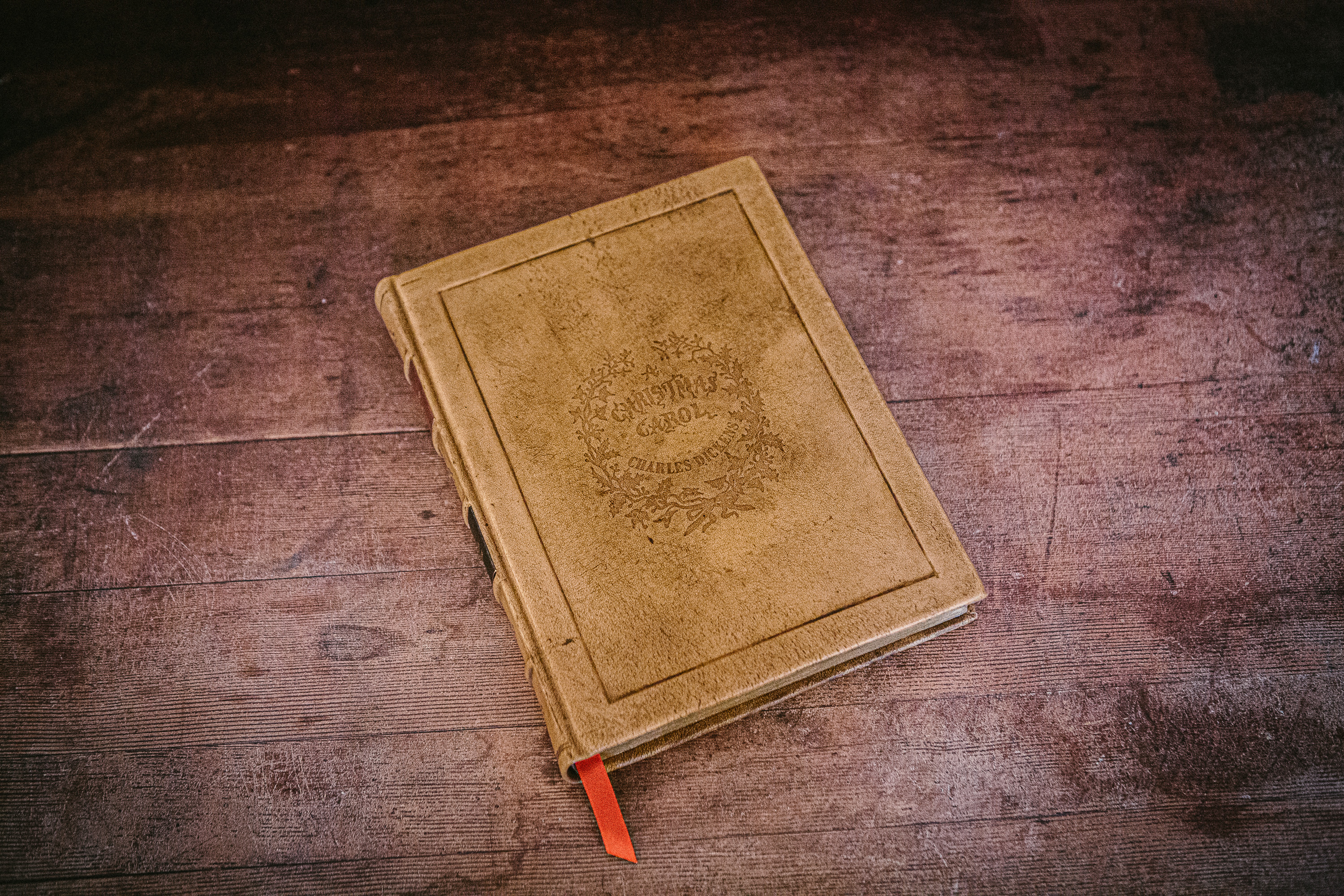 A Christmas Carol Leather Bound Book – Limited Edition Rebind