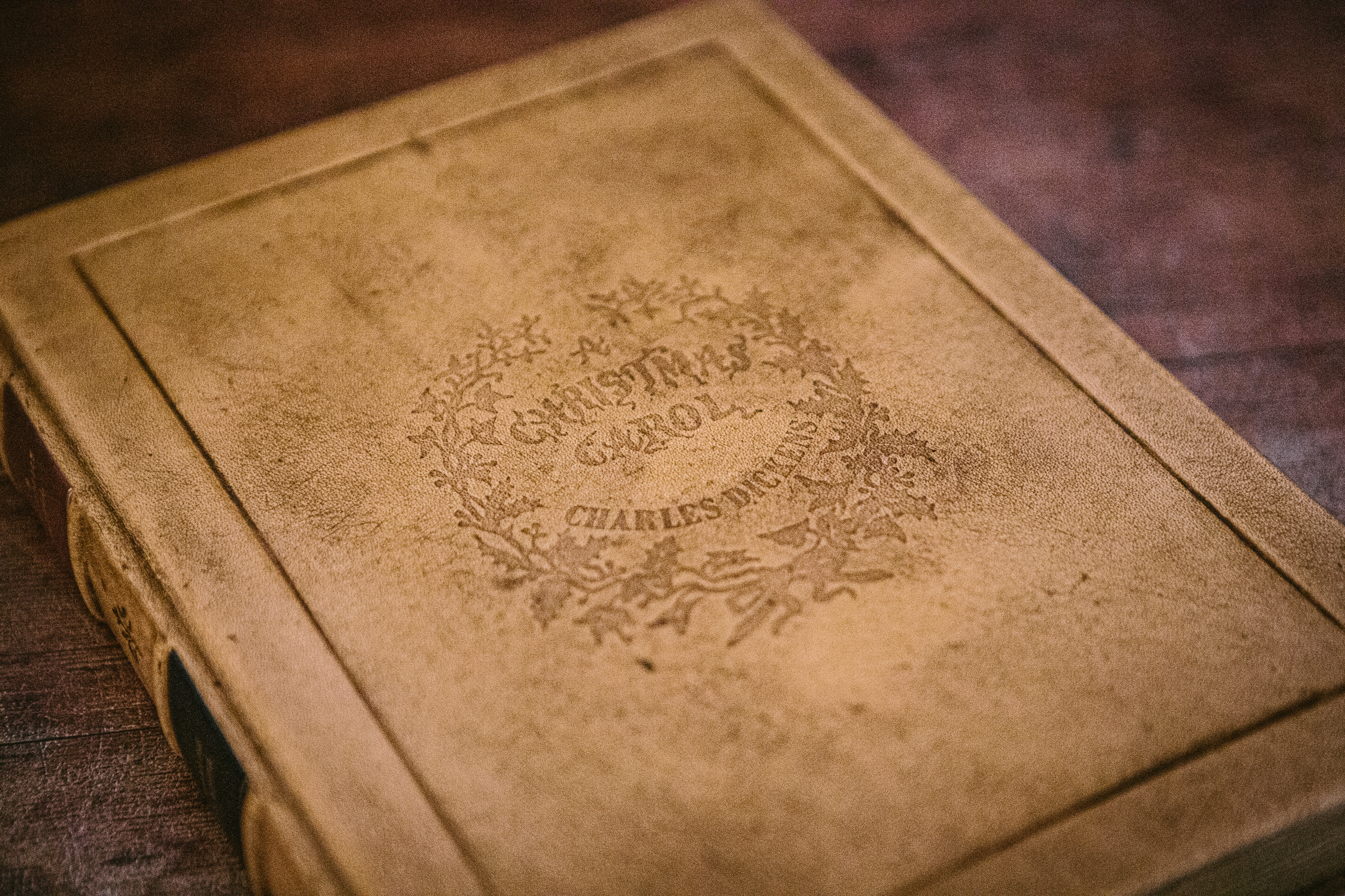 A Christmas Carol Leather Bound Book – Limited Edition Rebind