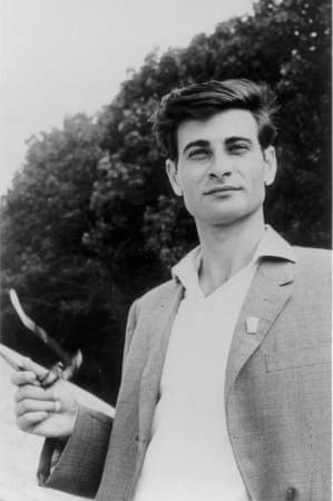 Memory for Forgetfulness, A profound recollection of August, Beirut, 1982 by Mahmoud Darwish