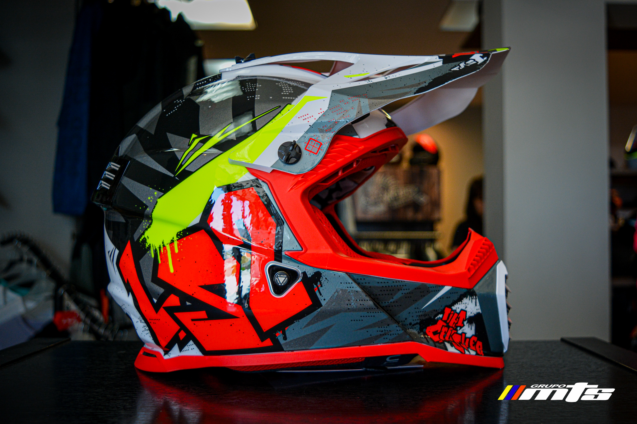 Casco MX437 FAST EVO CRUSHER