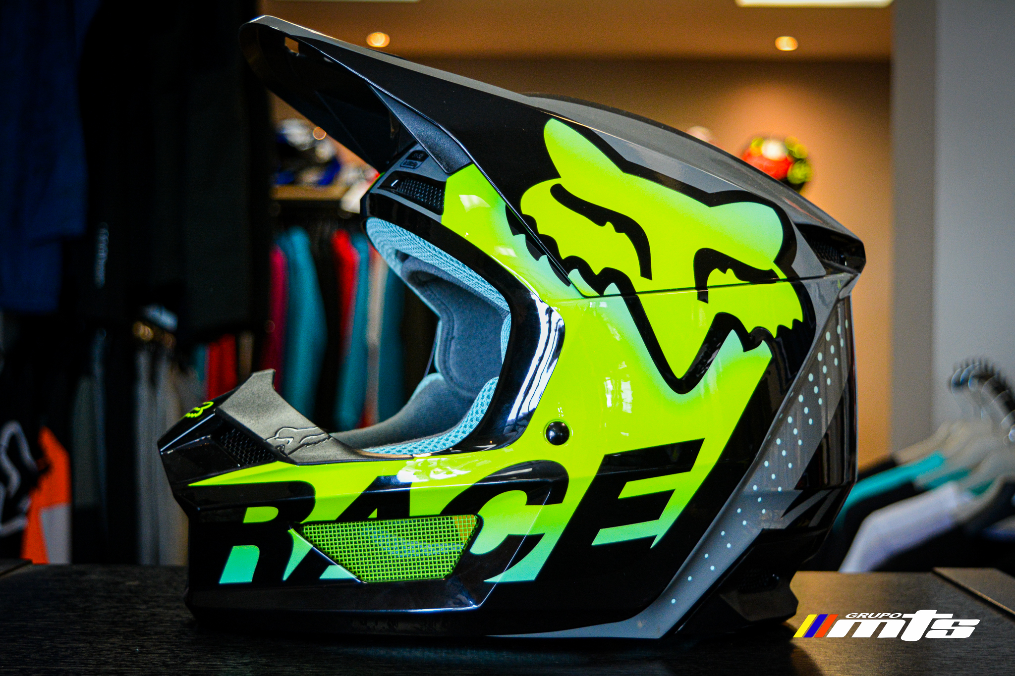 Casco CROSS  YOUTH (NIÑO)