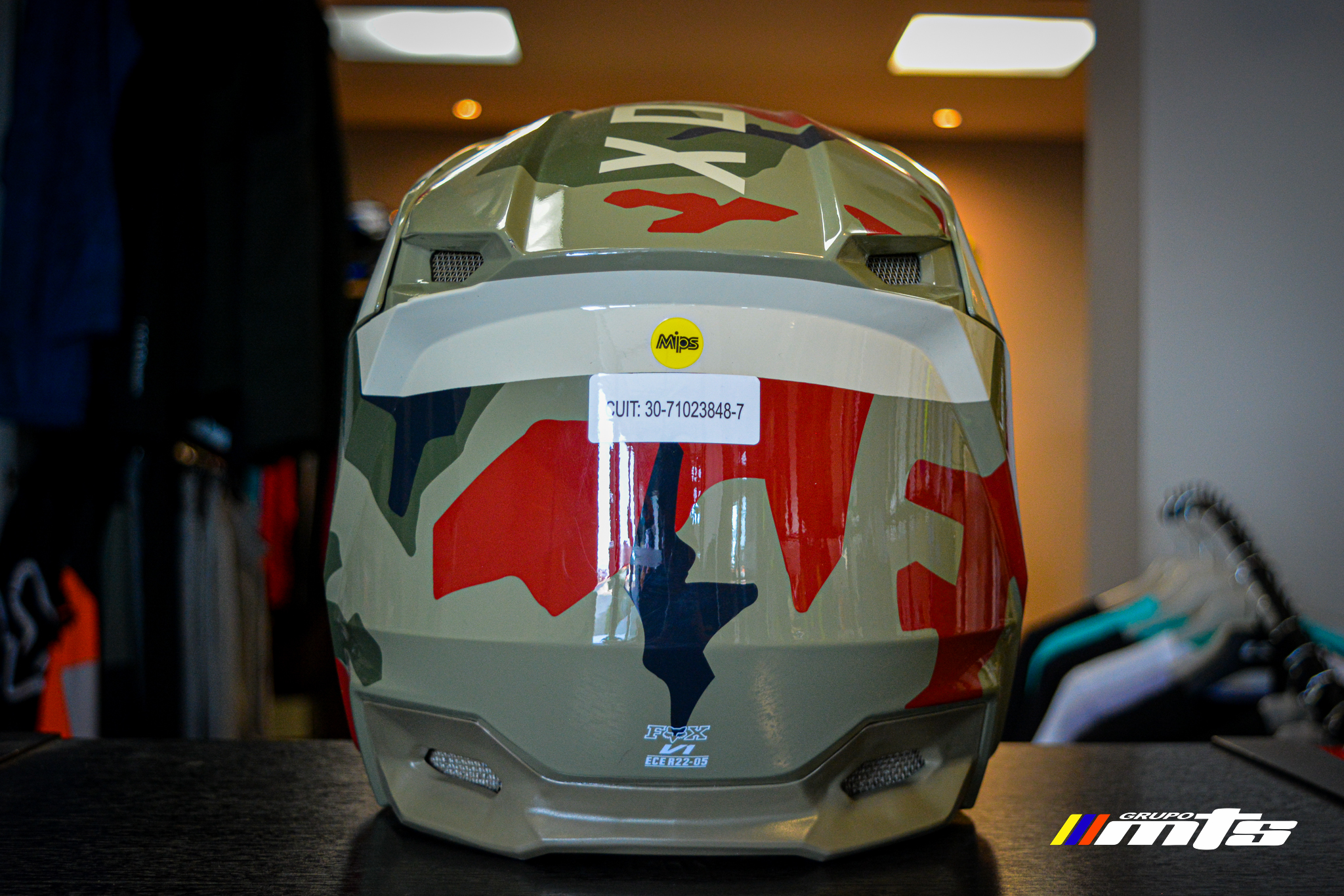 Casco CROSS V1 BNKR HELMET