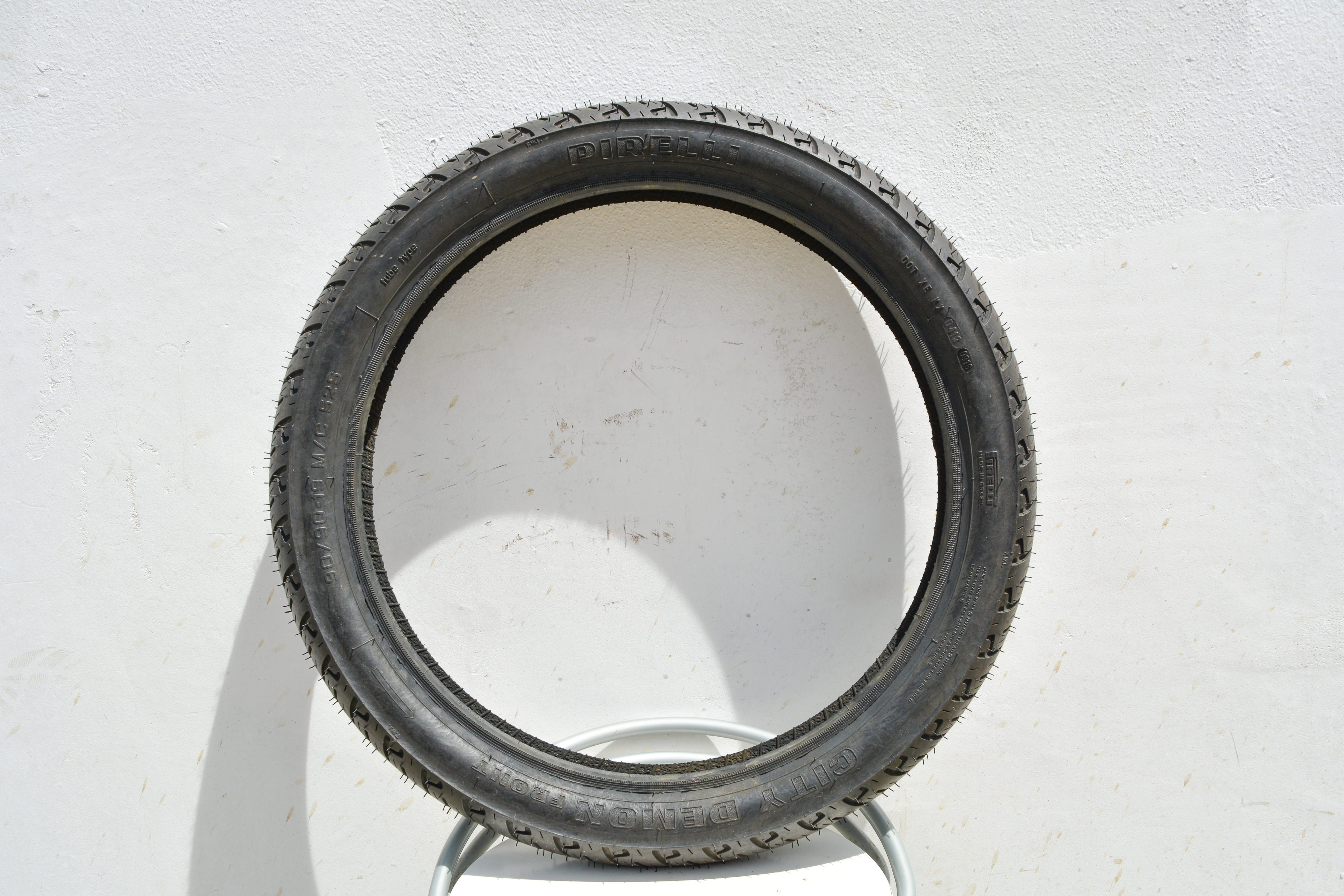 PIRELLI CITY DEMON FRONT 90/90-19 M/C 52S