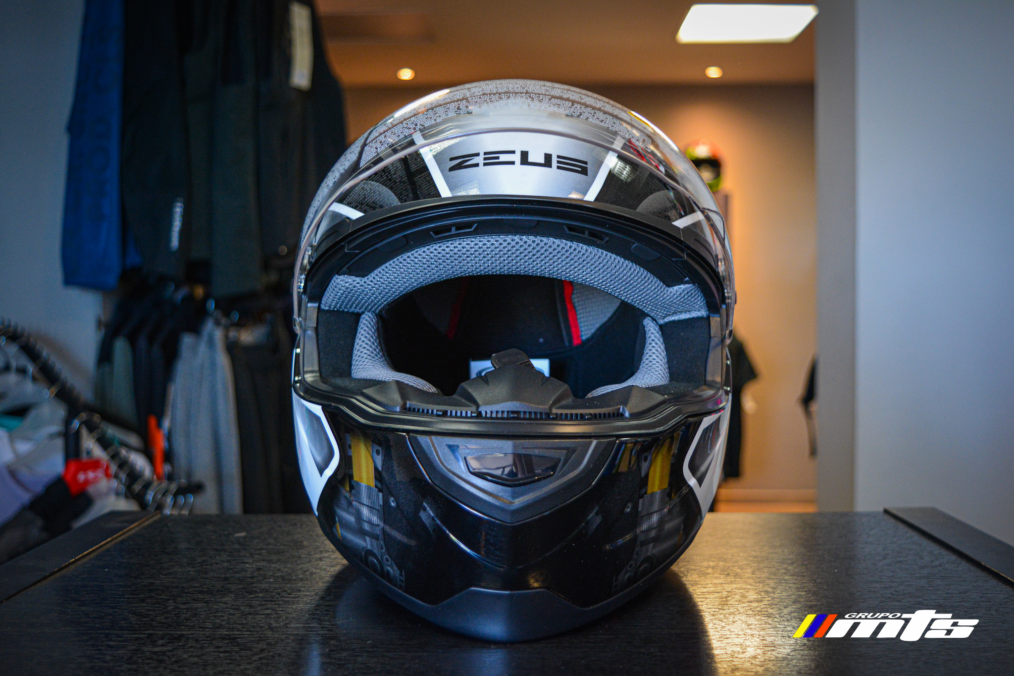 Casco Integral 811