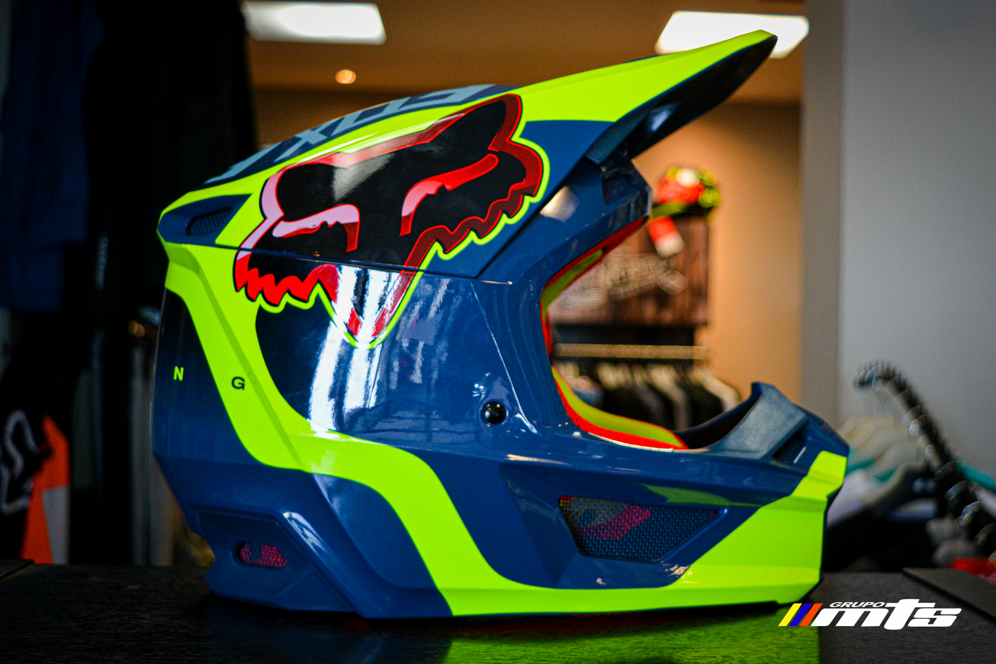 Casco CROSS V1 VENZ HELMET, ECE