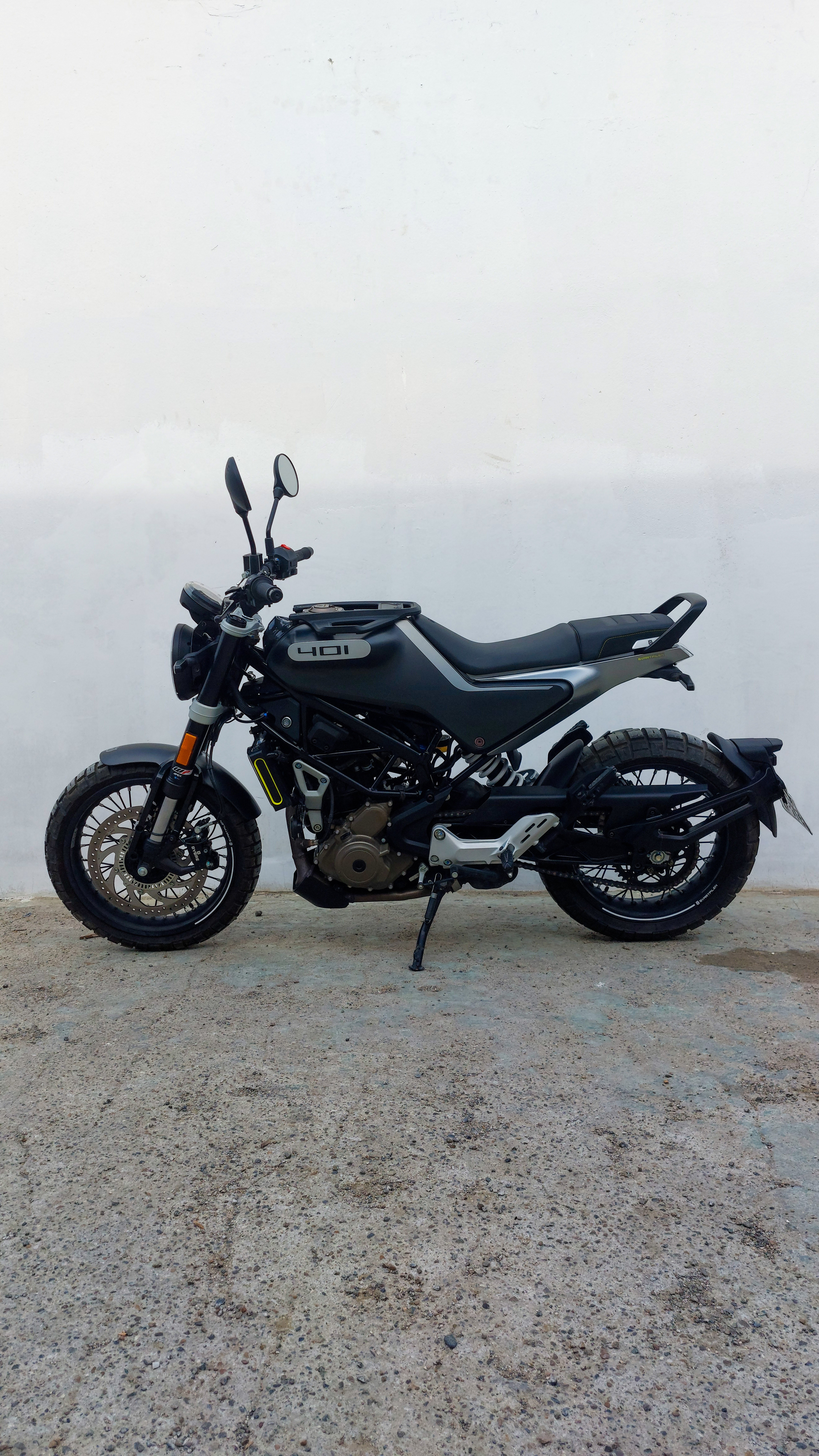 SVARTPILEN 401 AÑO 2021