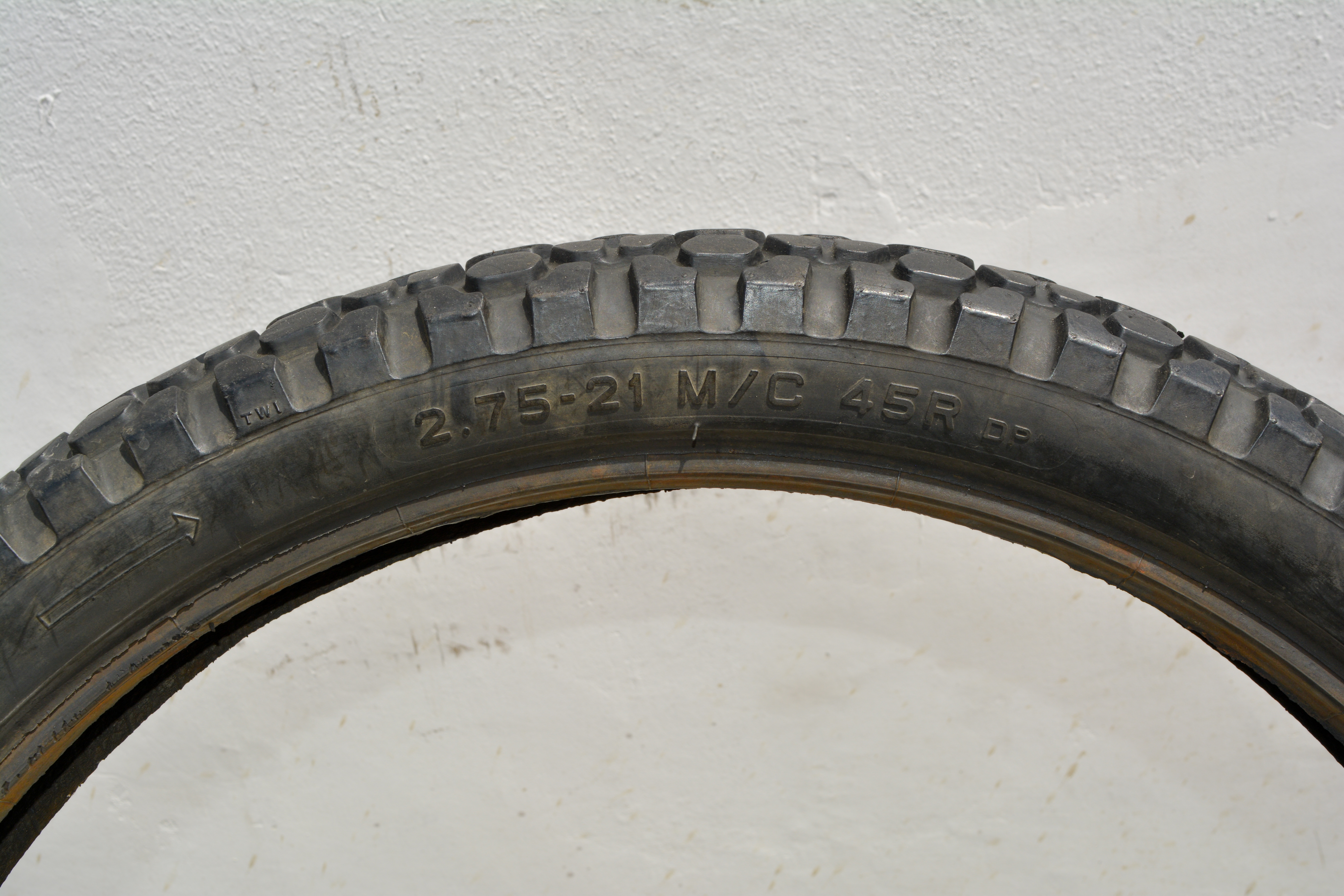 PIRELLI MT70 2.75-21 M/C 45R DP