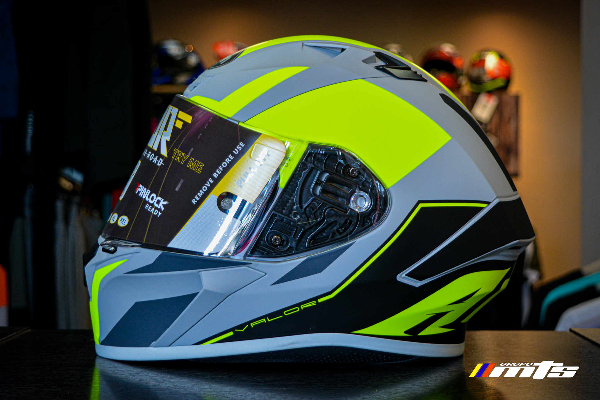 Casco INTEGRAL VALOR WINGS