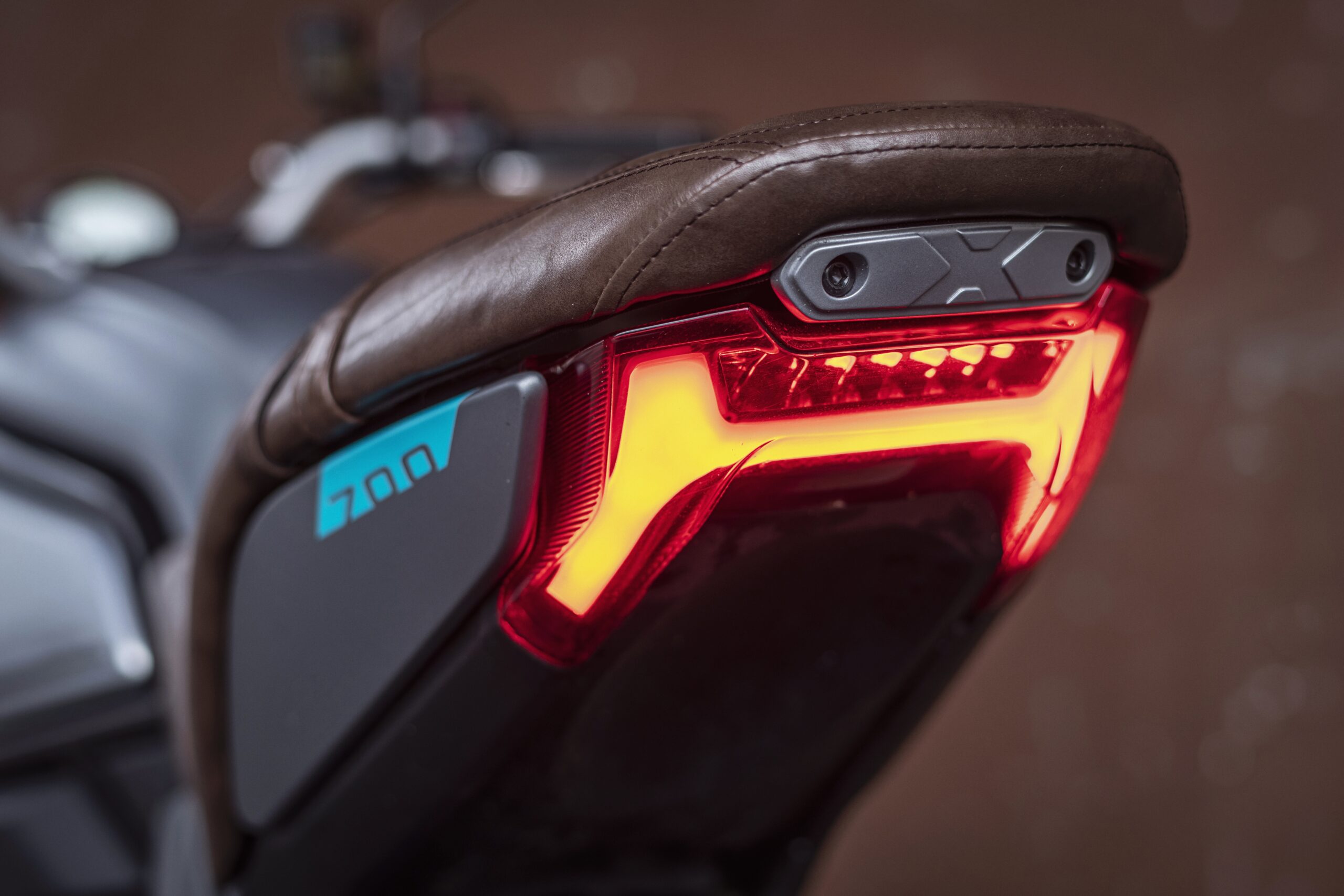 700CL-X HERITAGE