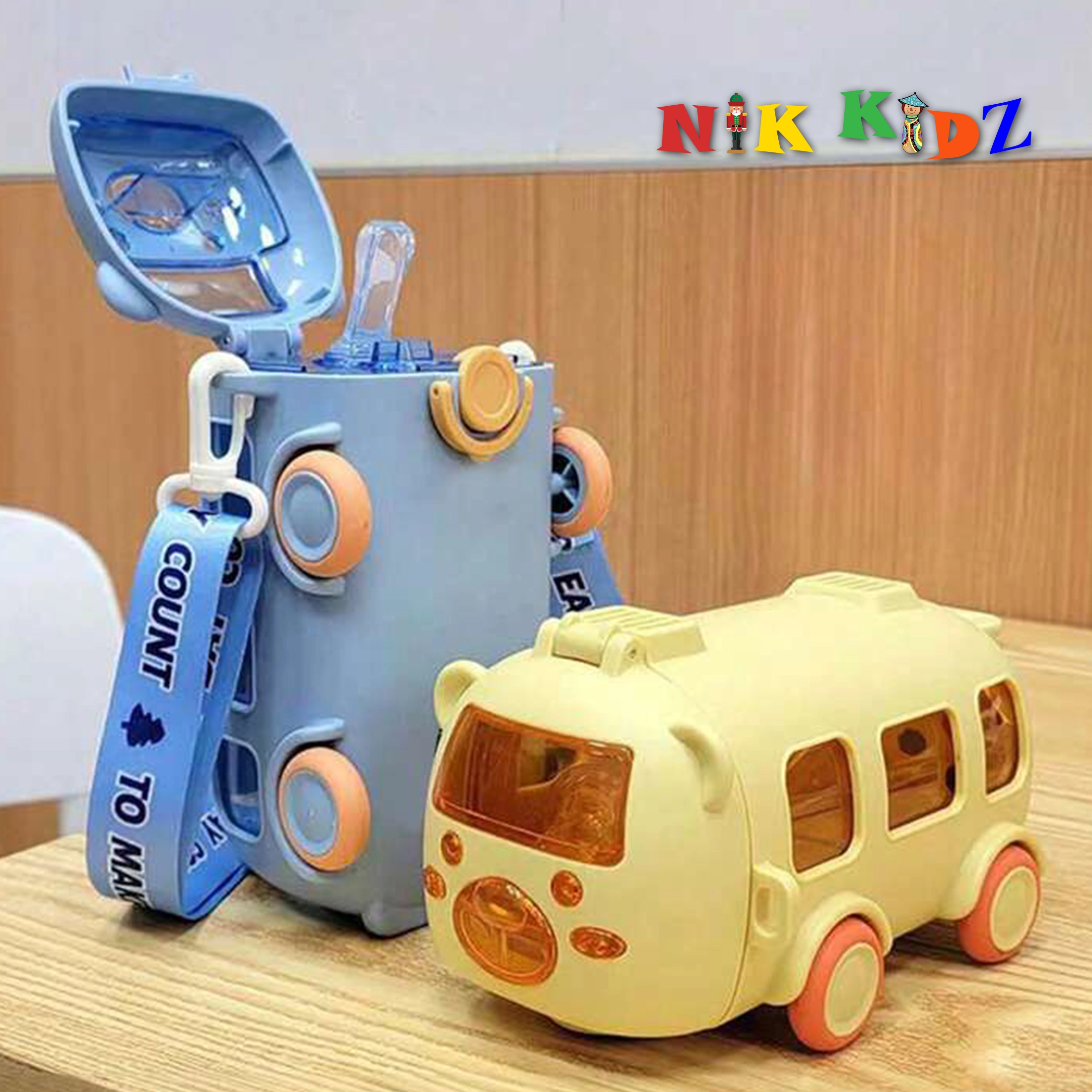 500ML Bus Shape Straw Water Bottle with Movable Wheels Strap Cute Car Water Bottle Leakproof for Sports Camping Picnic