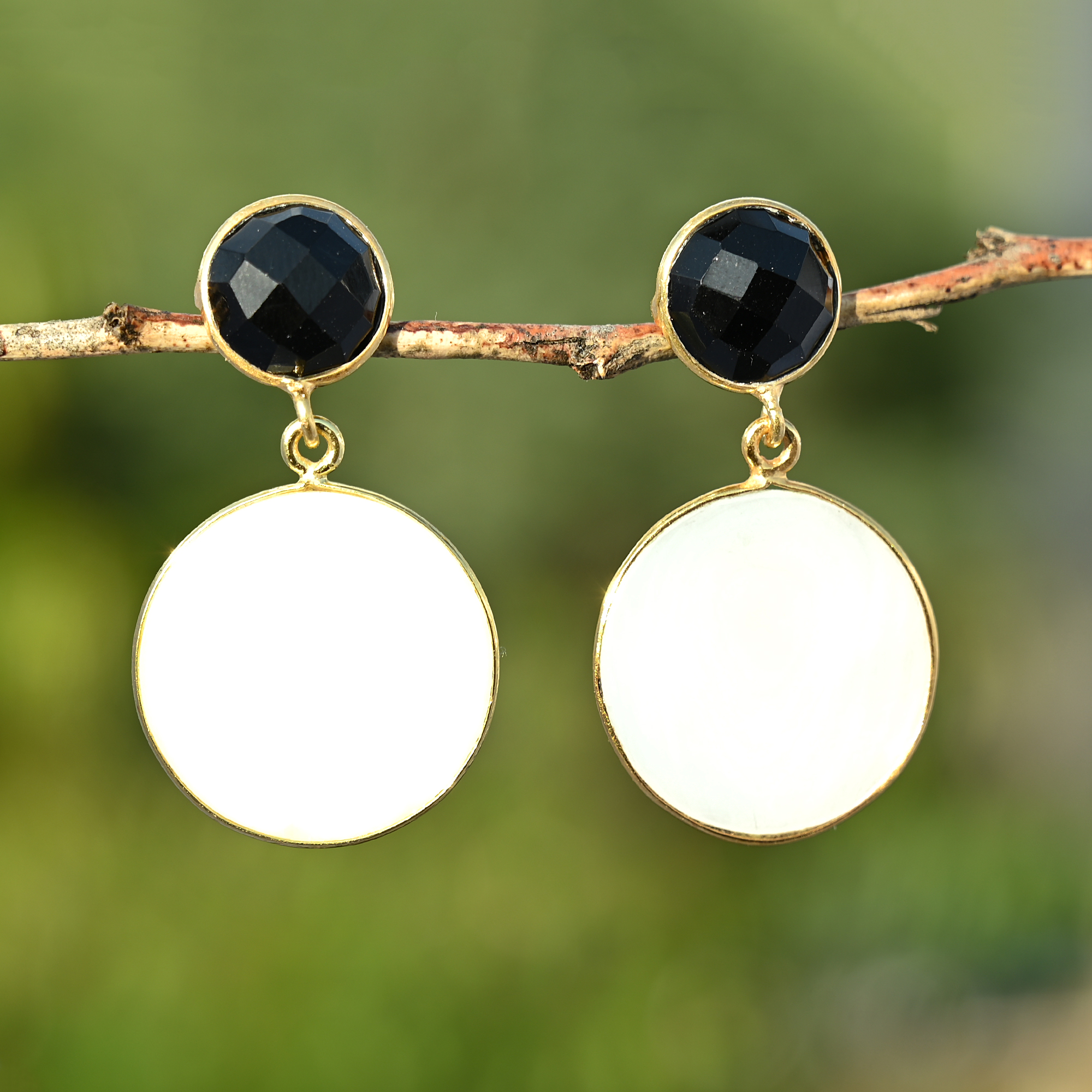 Top Attractive Round Black Chalcedony Diamond Set Gold Plated Drop Earring for Women Girls Featuring Mother of Pearl Gemstone (VVJGE 24)