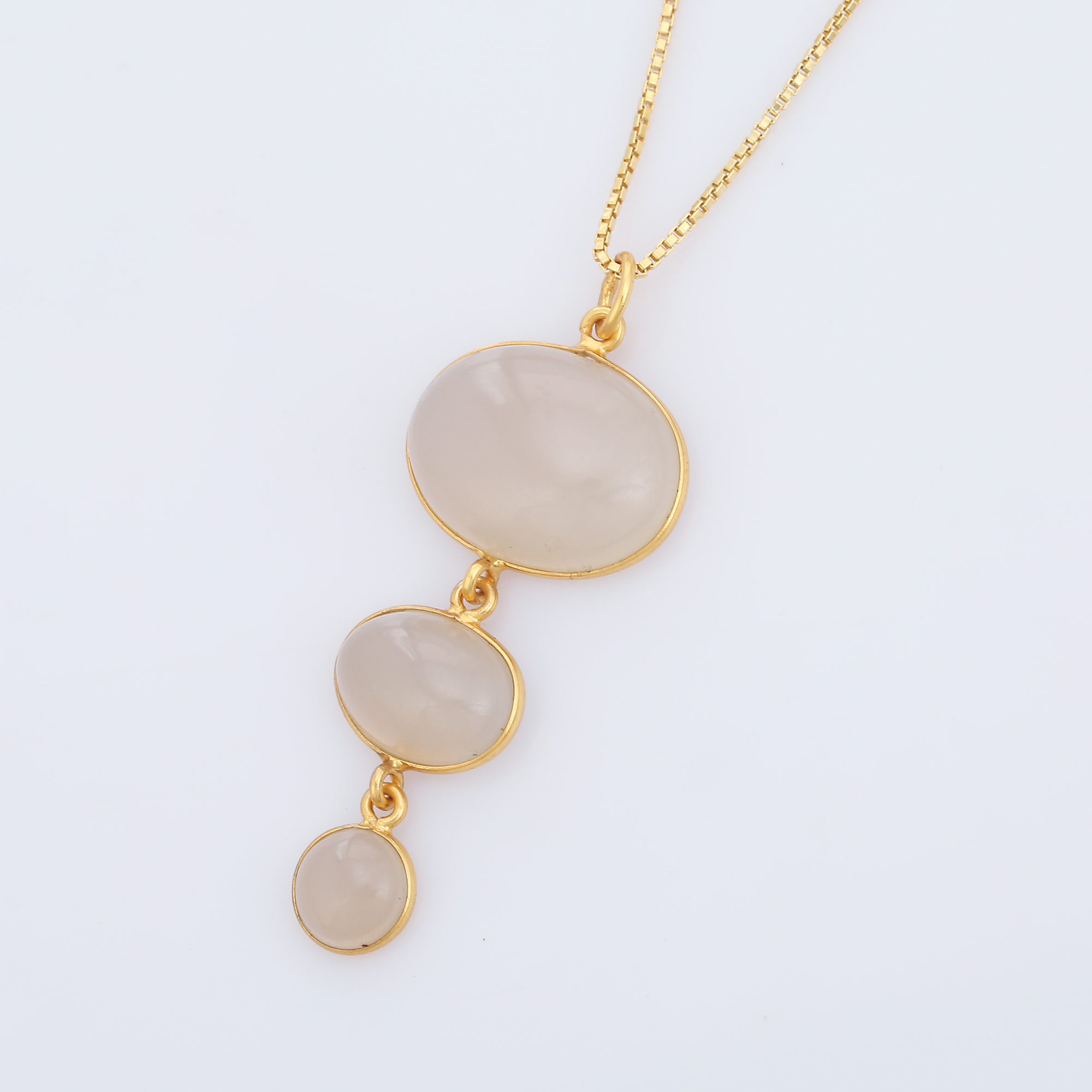 Sterling Silver Pendant Chain Necklaces With Multi-Size Natural Gray Chalcedony Gold-Plated and Trendy for Parties (VVJGN 04)