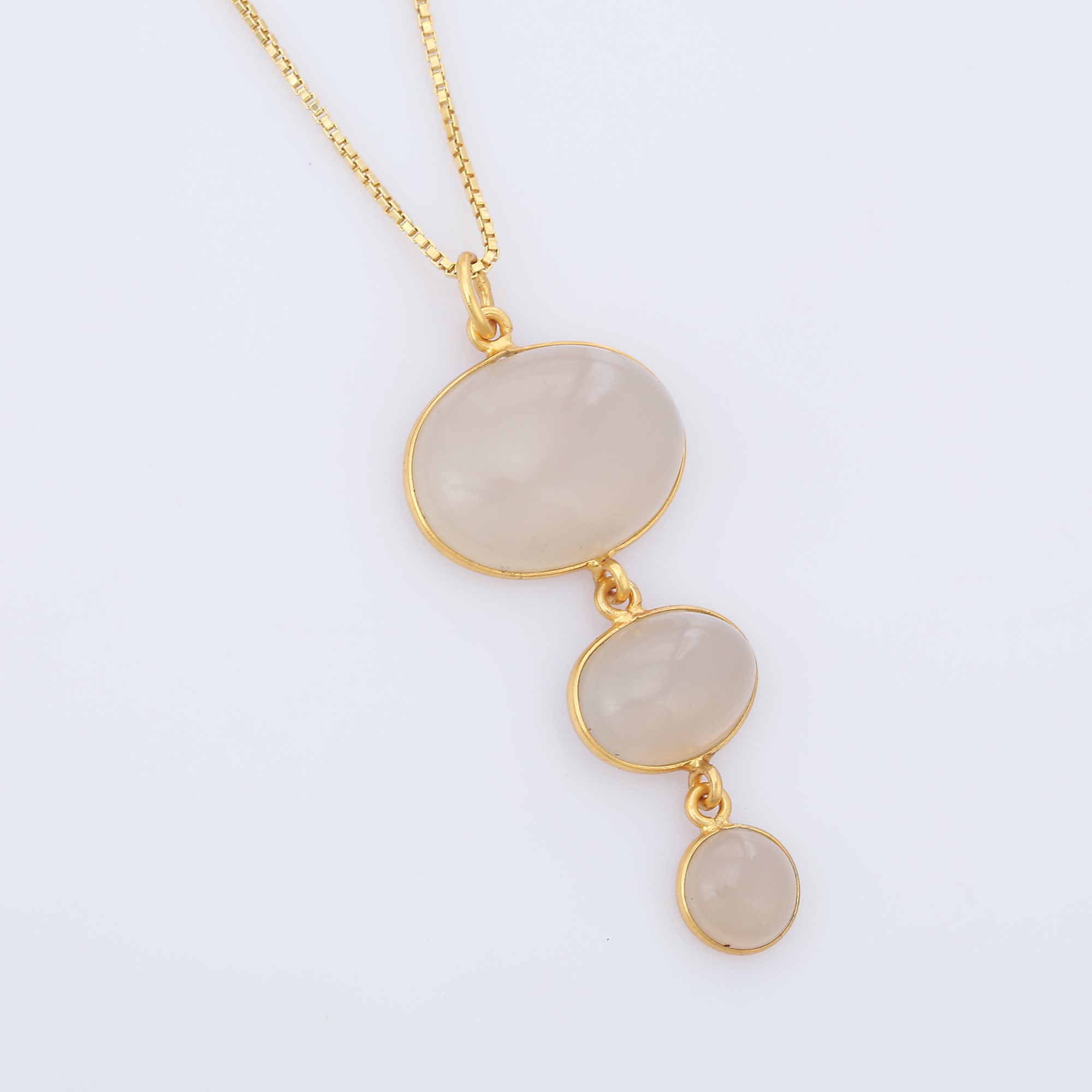 Sterling Silver Pendant Chain Necklaces With Multi-Size Natural Gray Chalcedony Gold-Plated and Trendy for Parties (VVJGN 04)