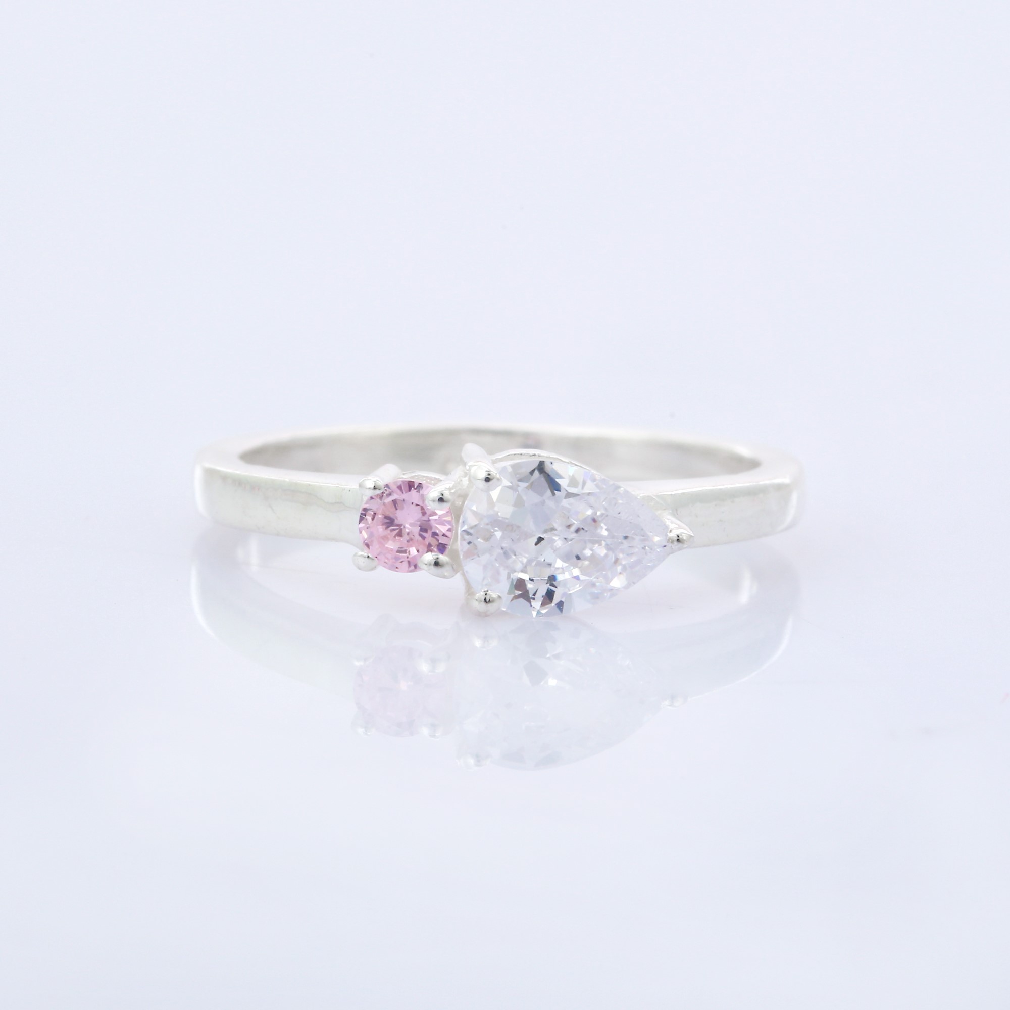 Luxury Silver Diamond Gemstone Ring Jewelry Women Fashionable 925 Sterling Silver Wedding Rings (VVJGR 10)