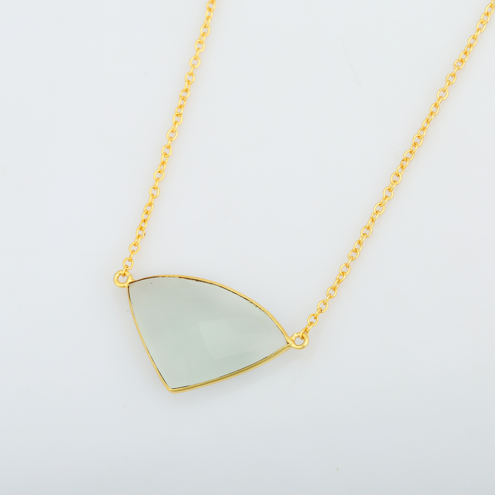 Fashionable Jewelry Necklaces for Woman Fashion Jewelry Pendants With Chain 18k Gold Plated Necklace (VVJGN 11)