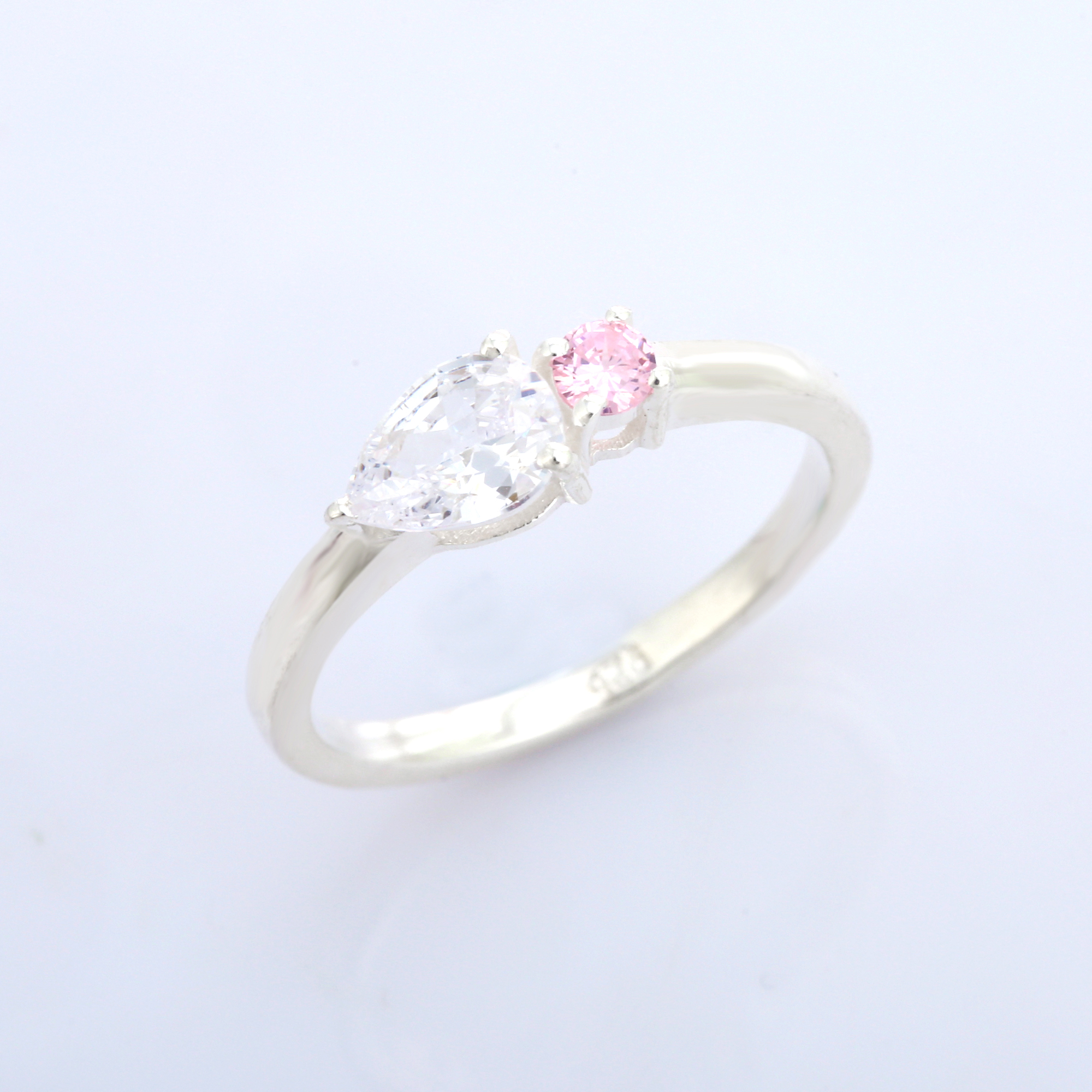 Luxury Silver Diamond Gemstone Ring Jewelry Women Fashionable 925 Sterling Silver Wedding Rings (VVJGR 10)