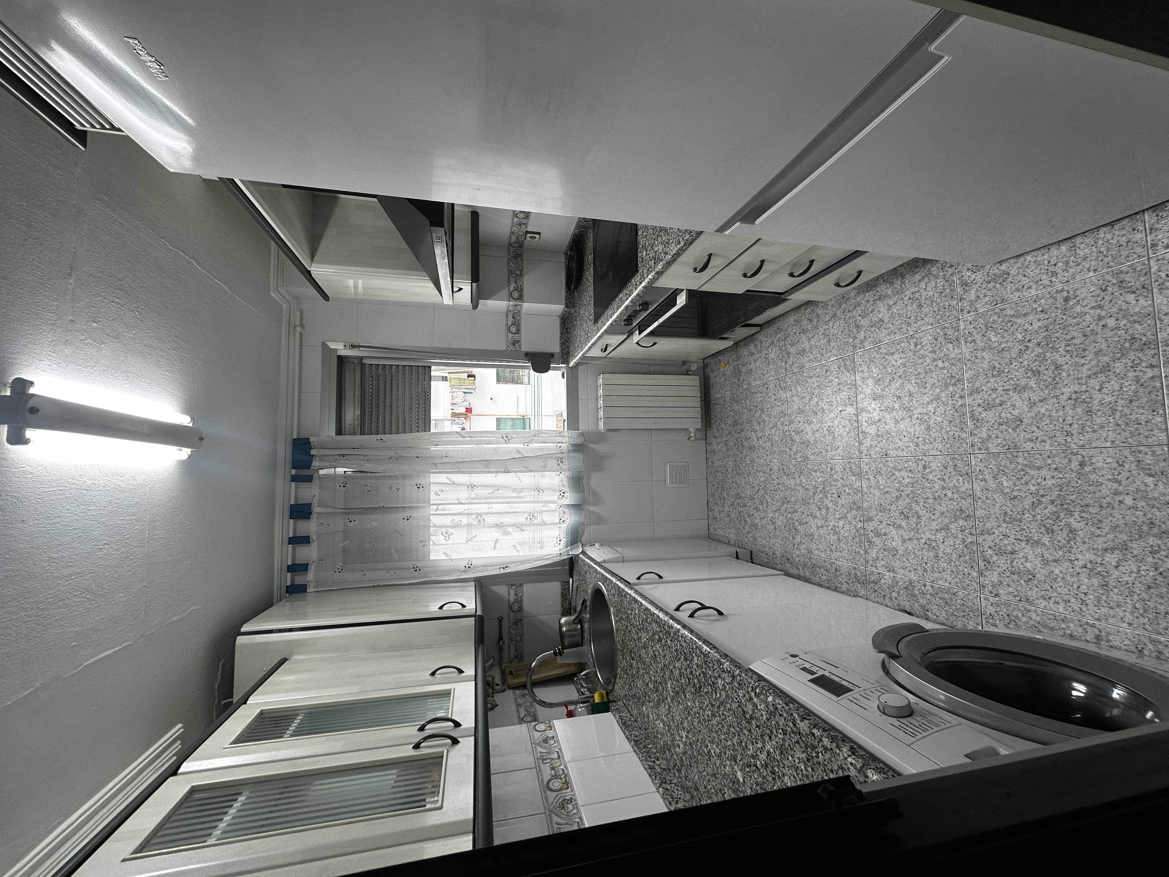 Habitación Via Ramon Pignatelli 21-23