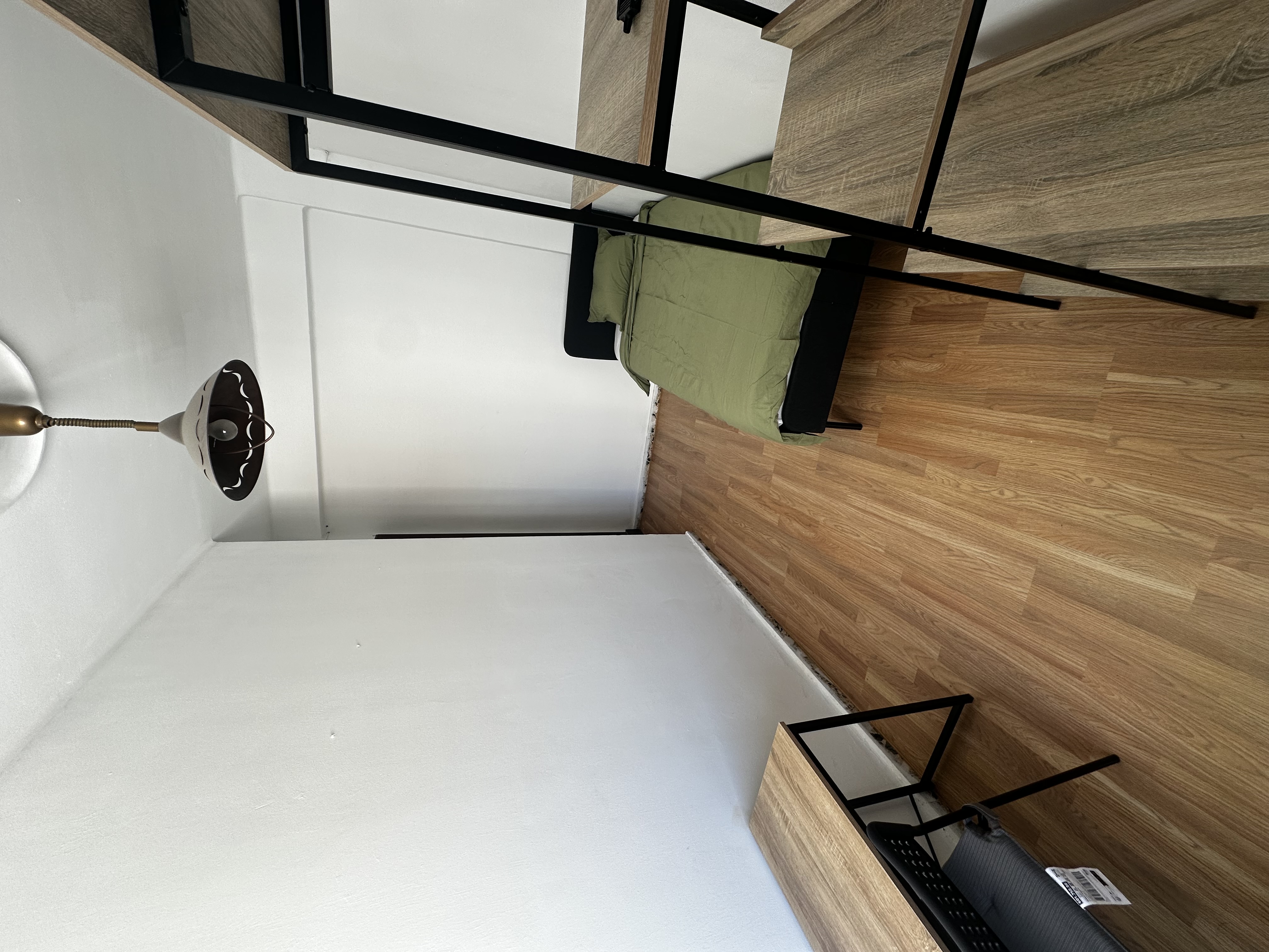Habitación Via Ramon Pignatelli 21-23