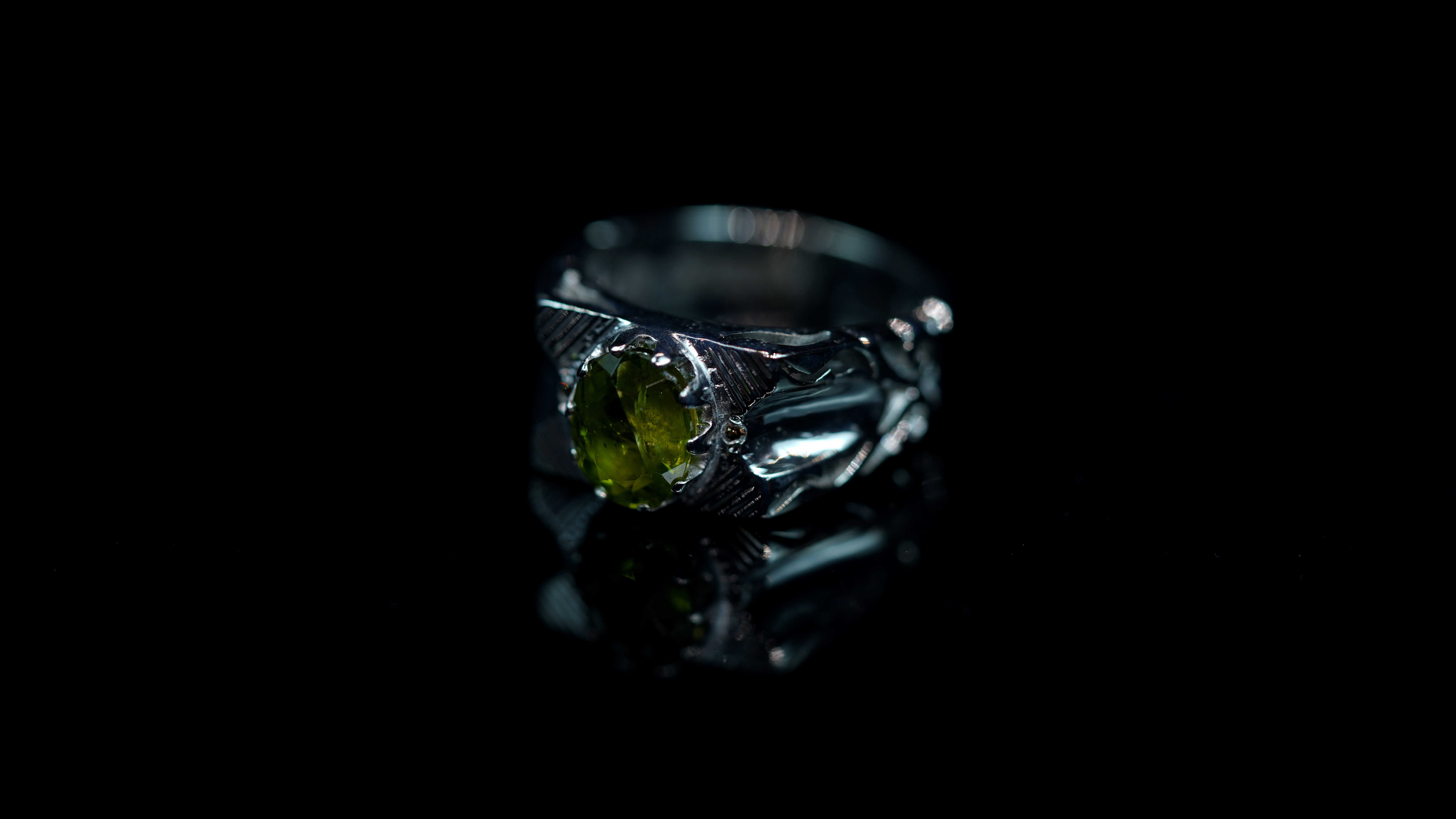 African peridot 0.004 ct