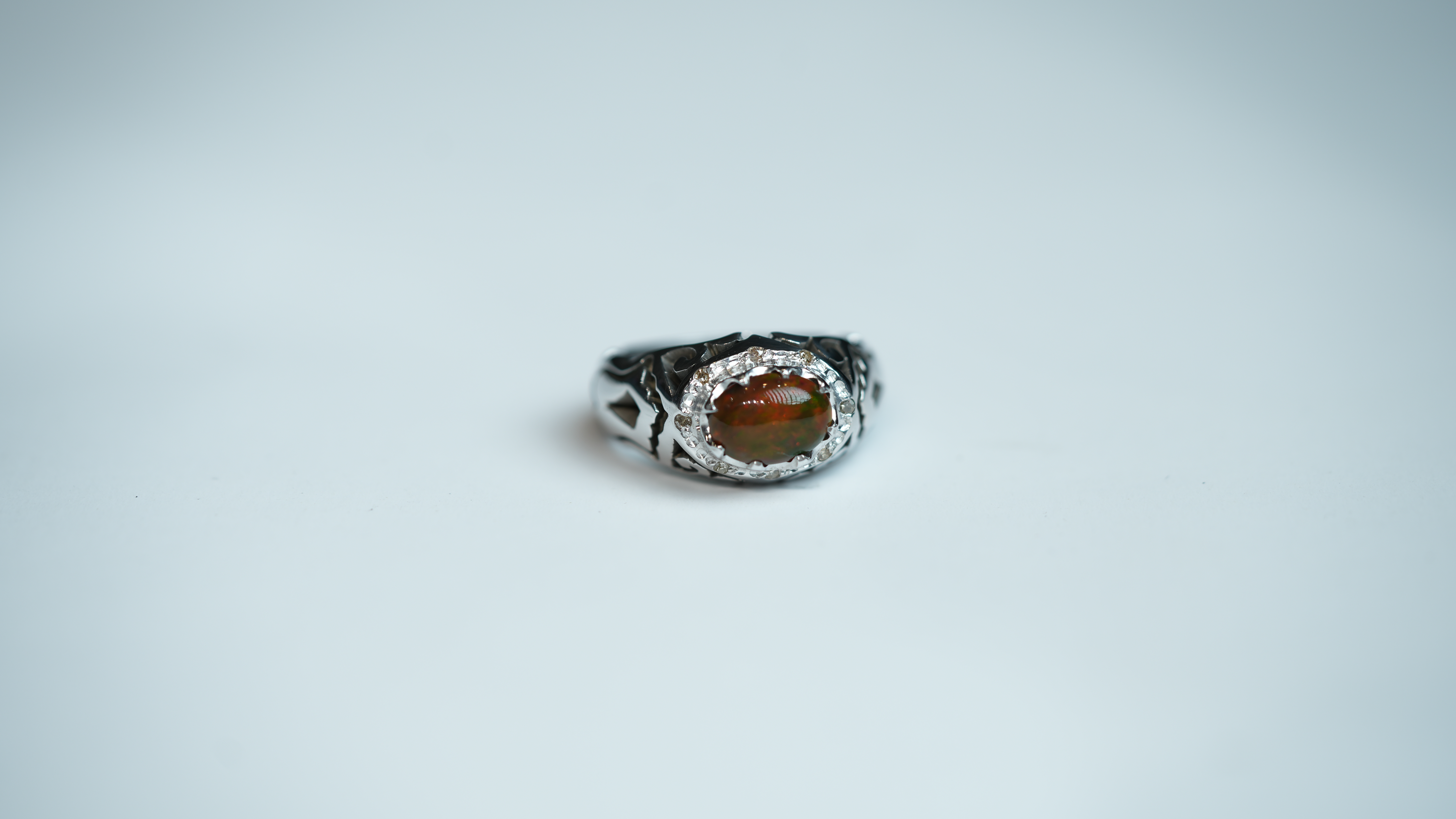 opal 0.089 ct
