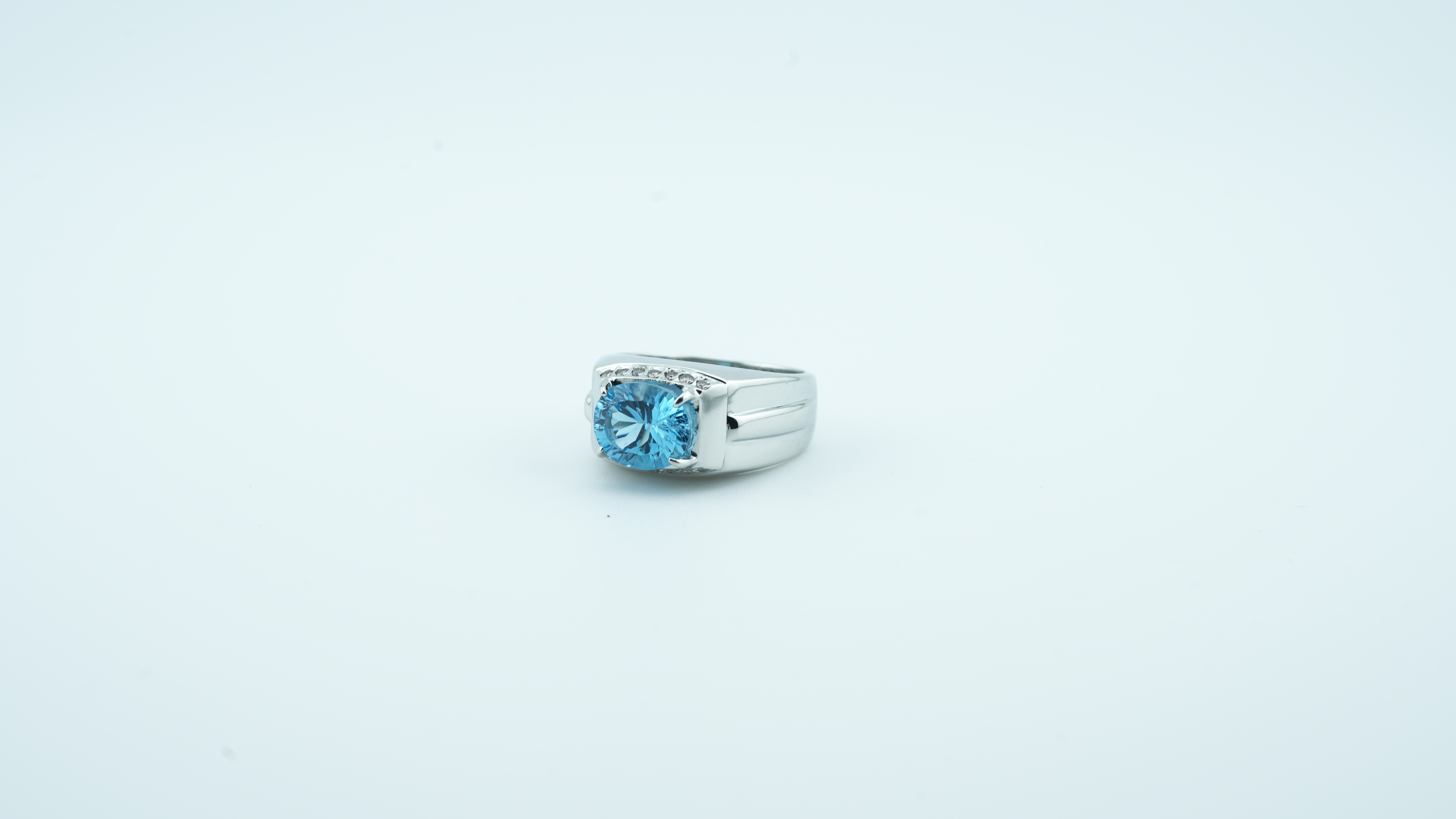 Topaz 0.14 ct