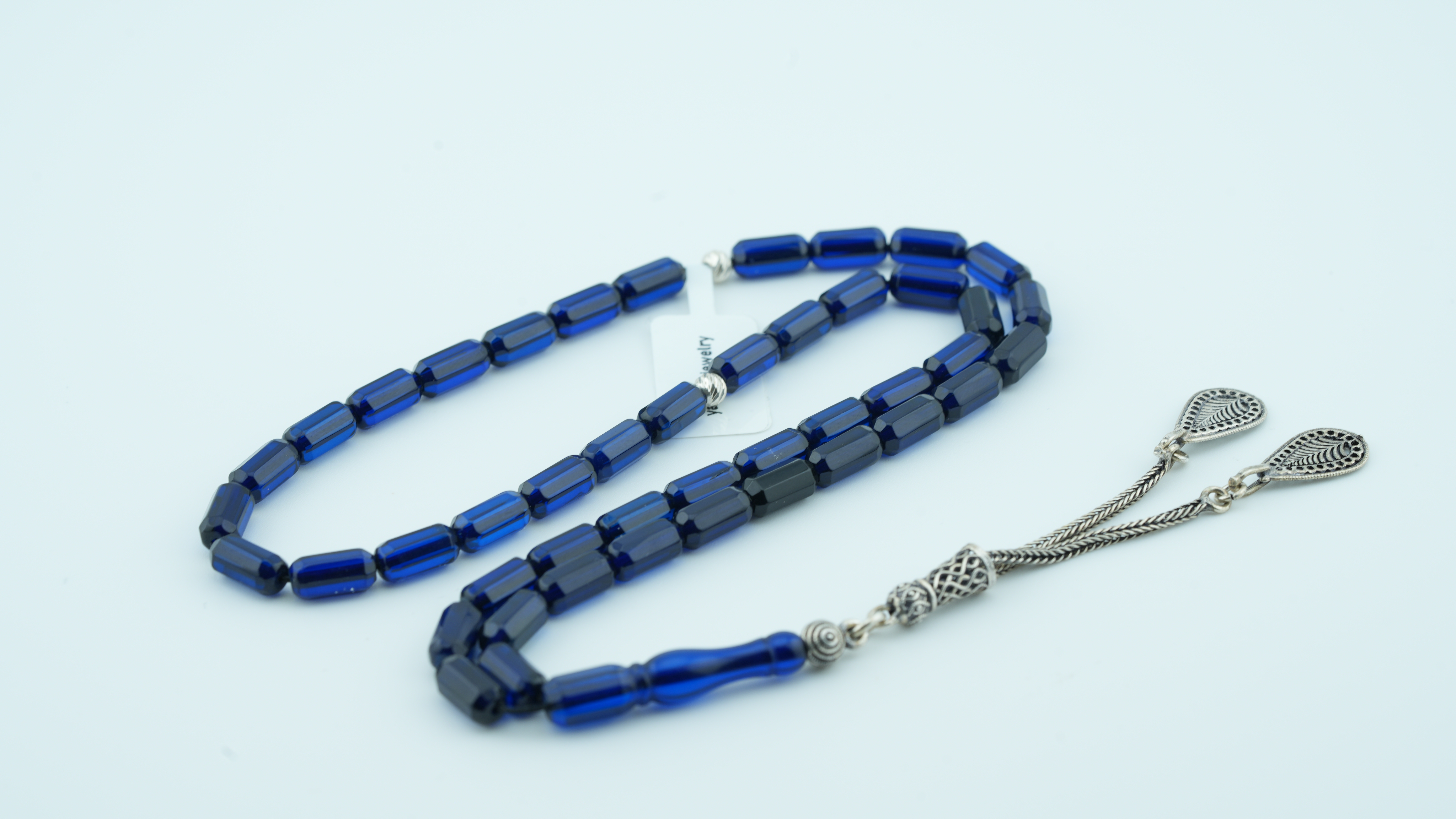 مسبحة كهرمان ازرق