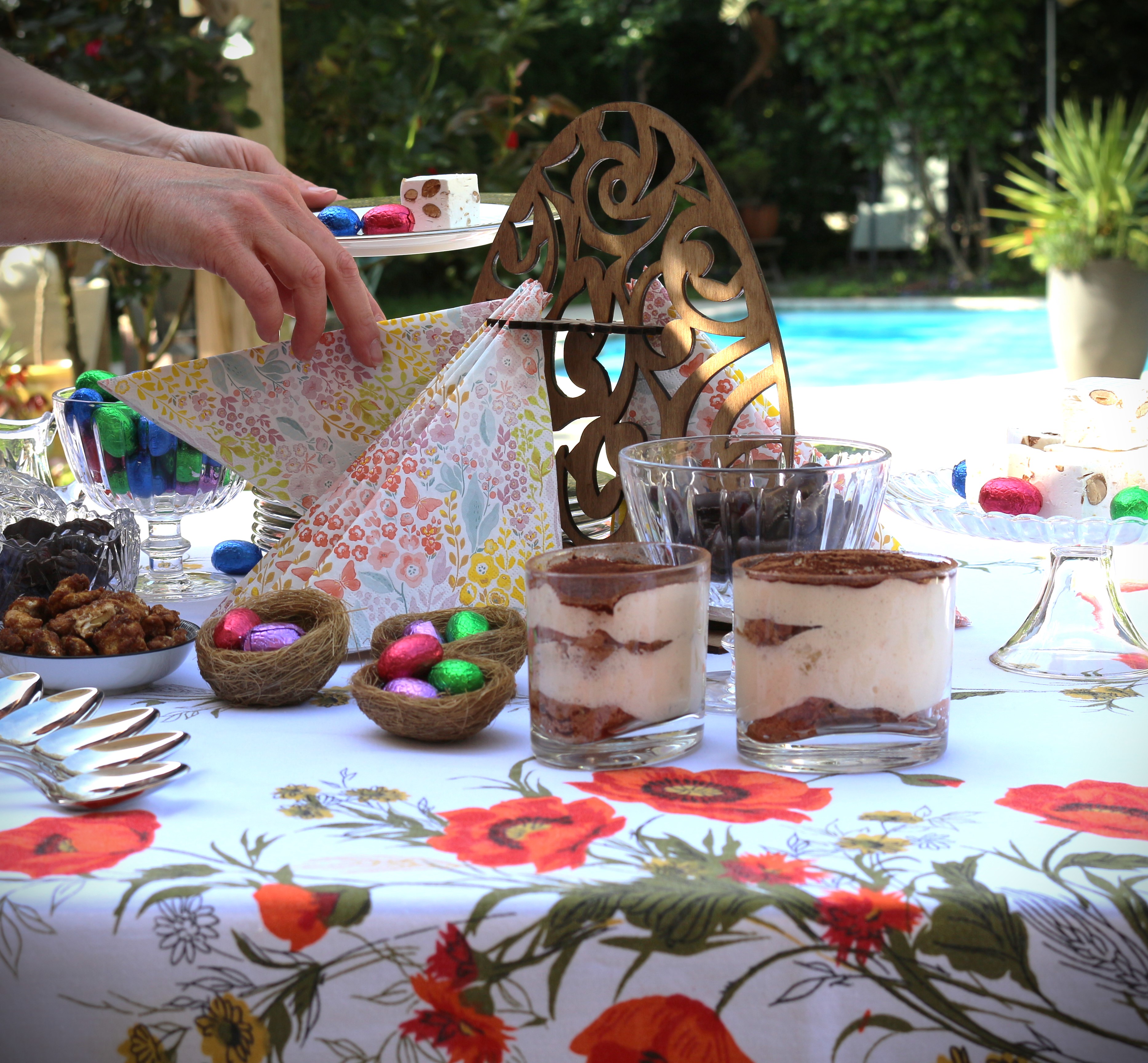 Présentoir de serviettes - Œuf de Pâques 