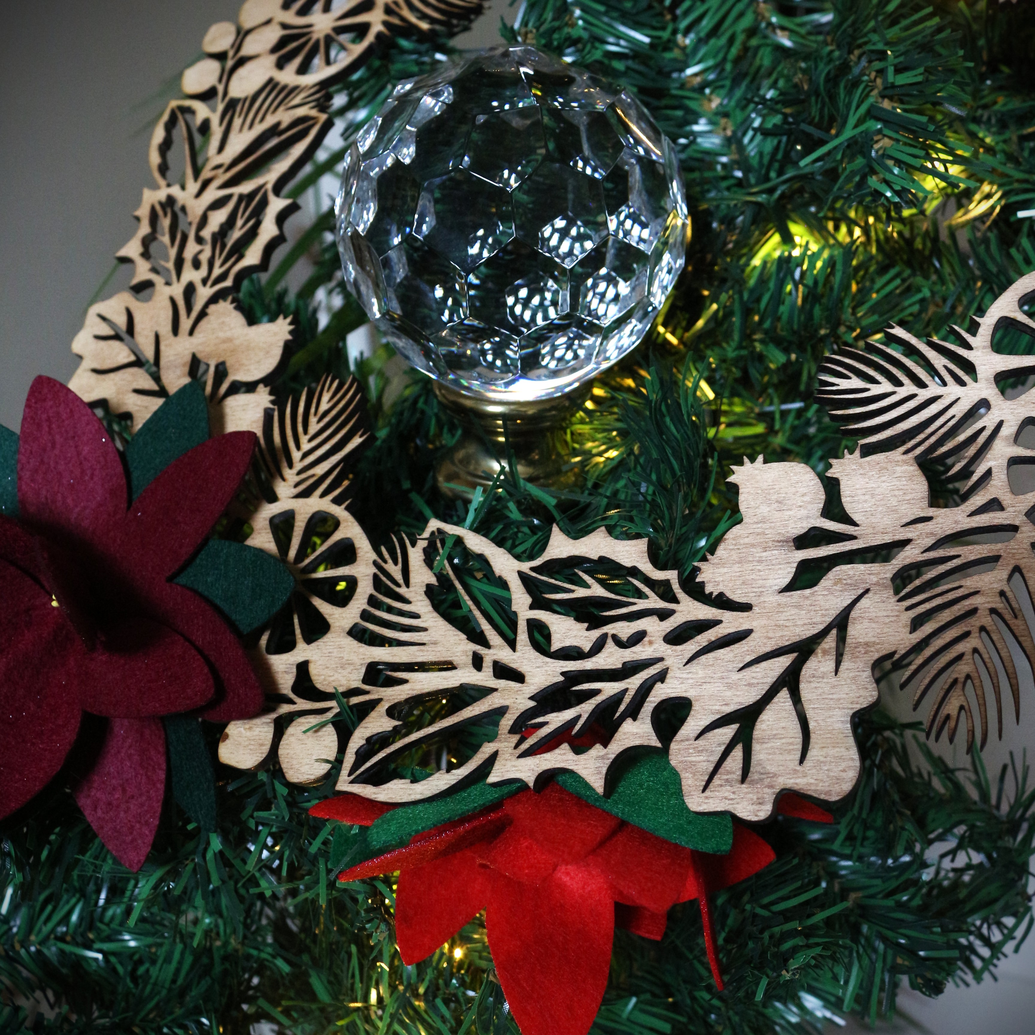 Couronne décorative en bois