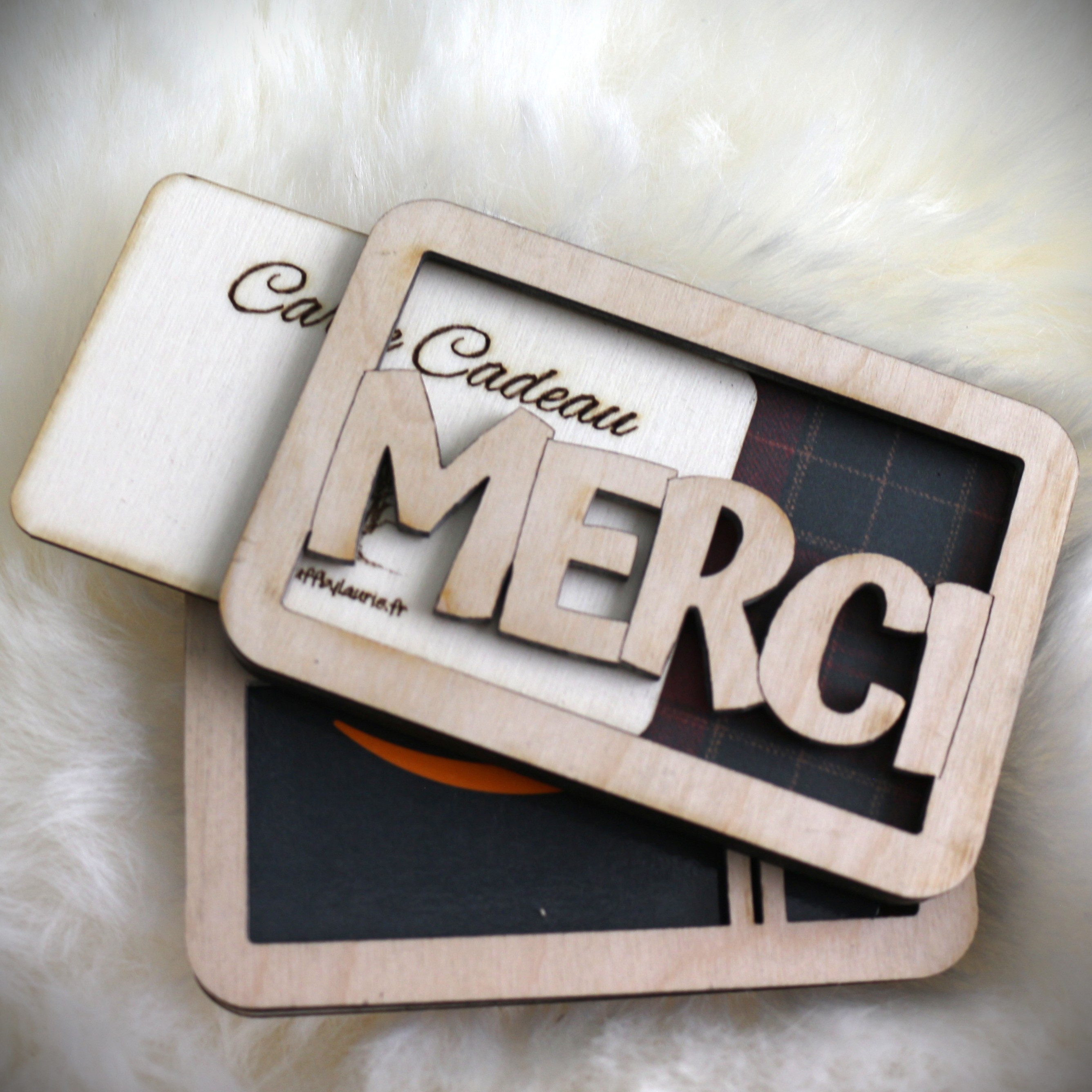 Étui pour carte cadeau: "MERCI"