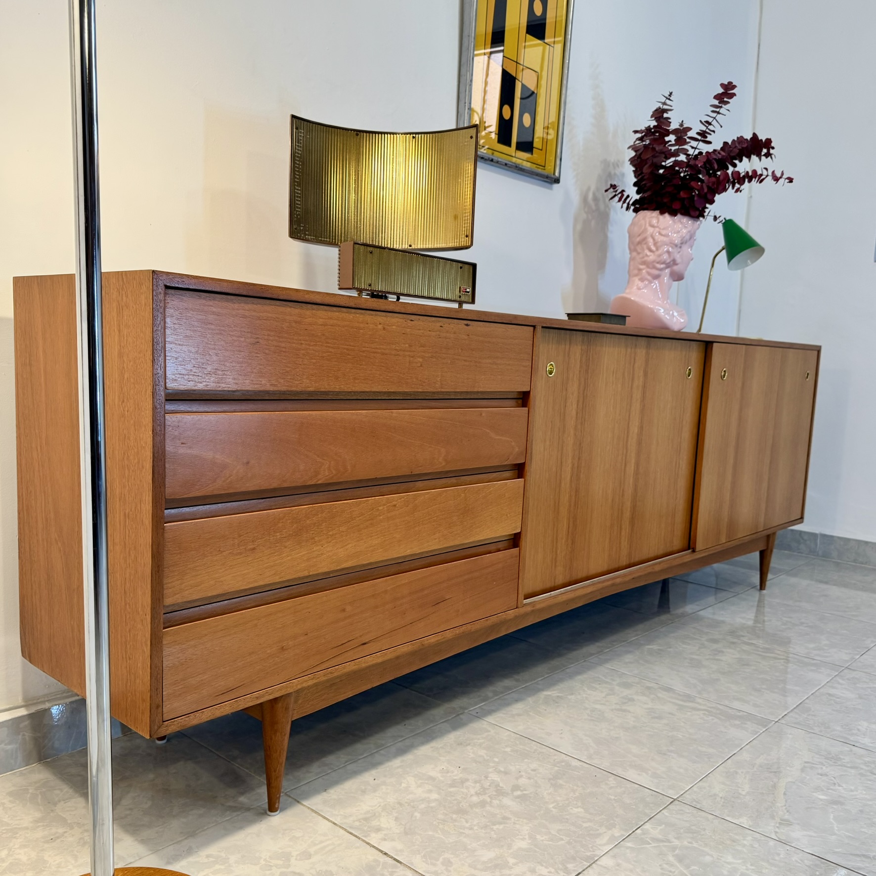 Credenza estilo Danés