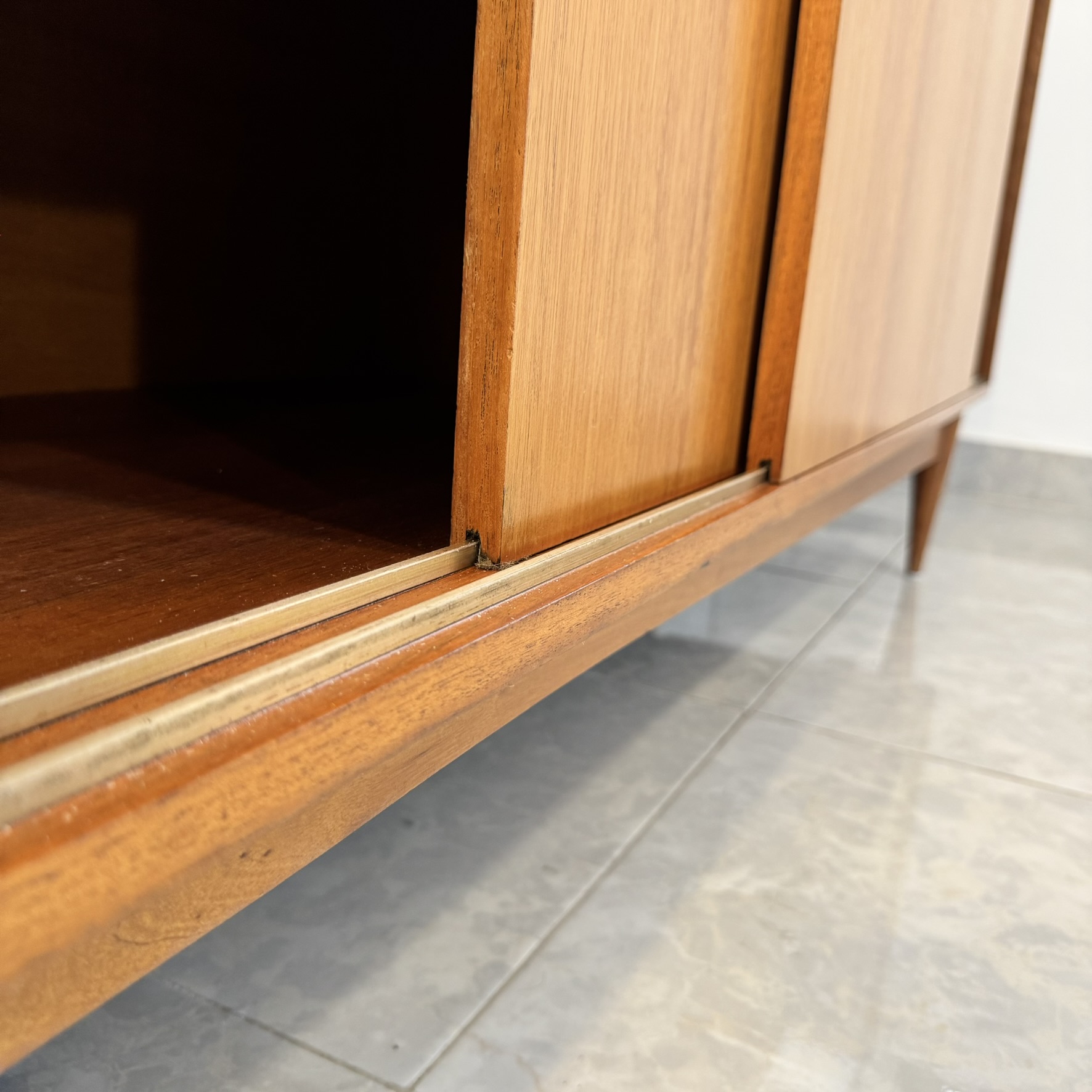 Credenza estilo Danés