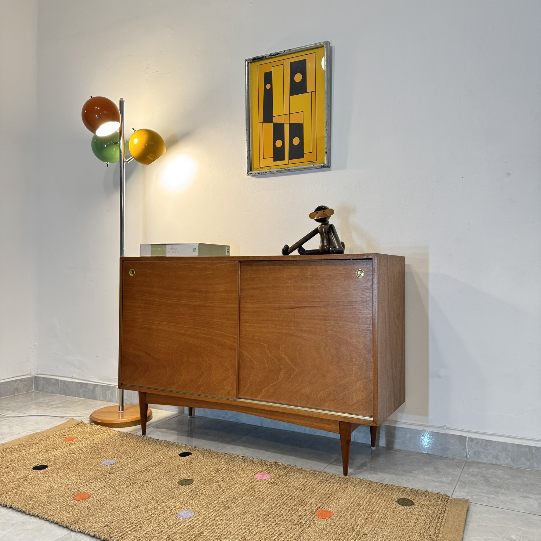 Credenza estilo Danés