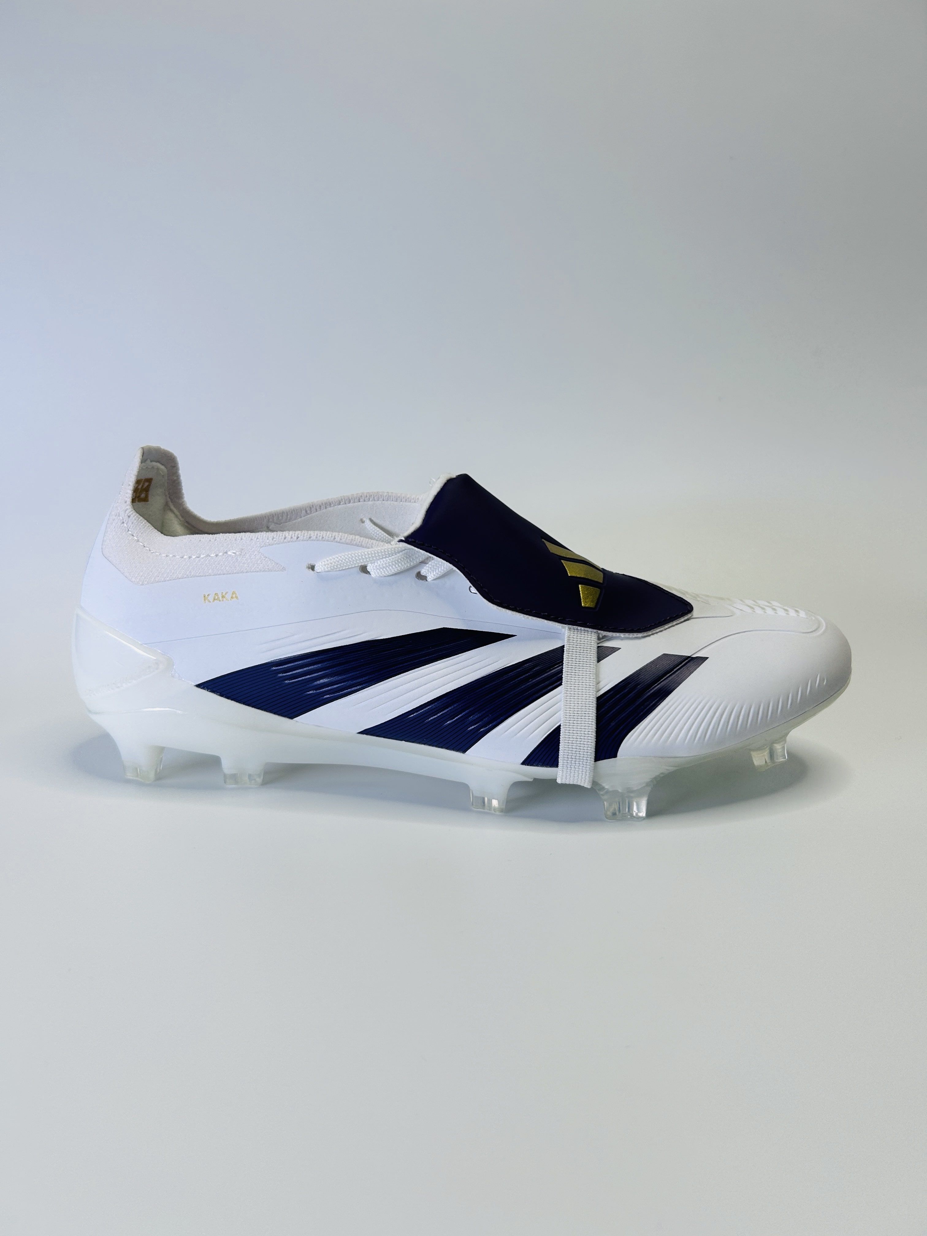 Predator 30 Kaka Edition