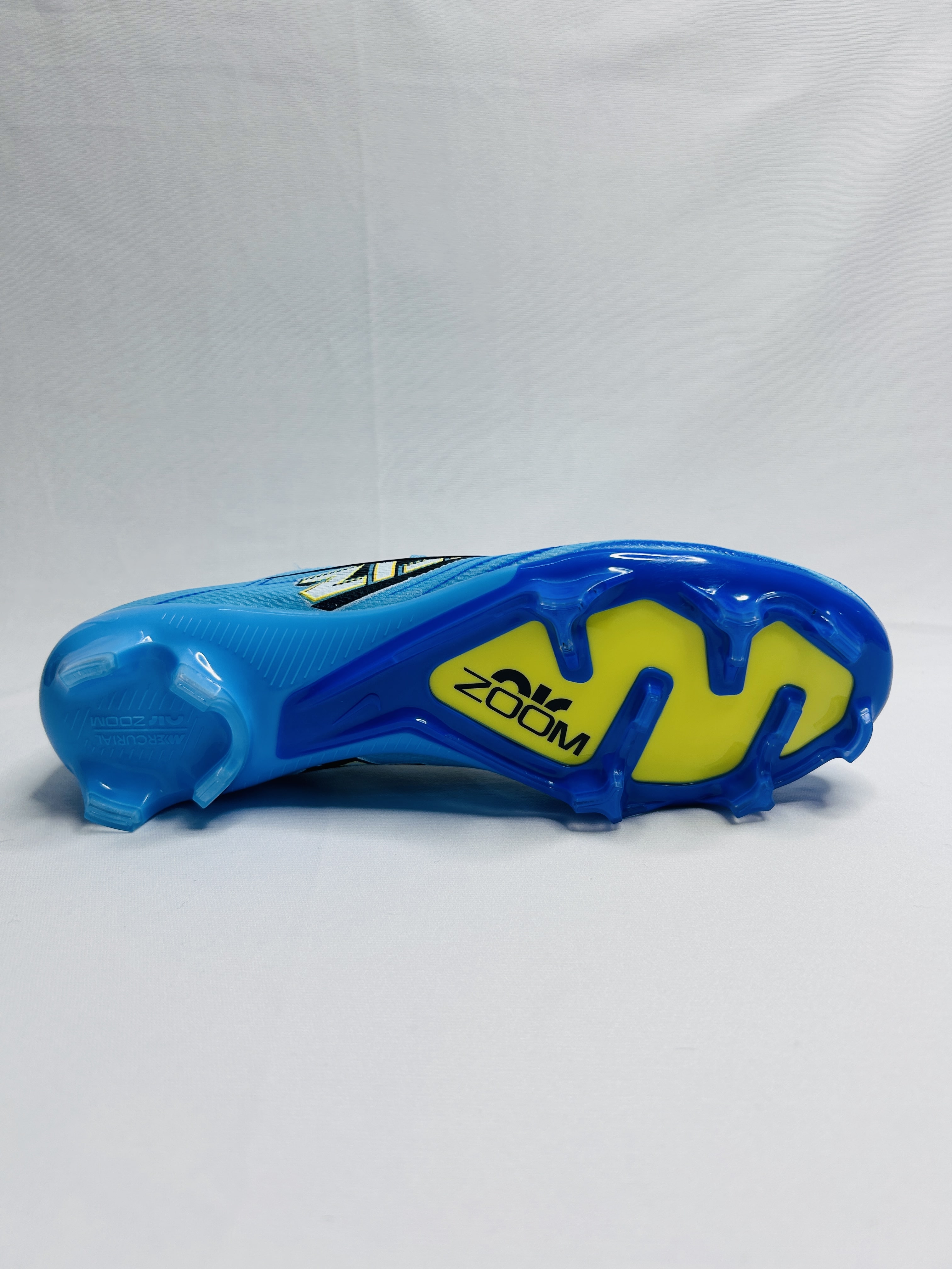 Mercurial Vapor 15 KM Signature Pack