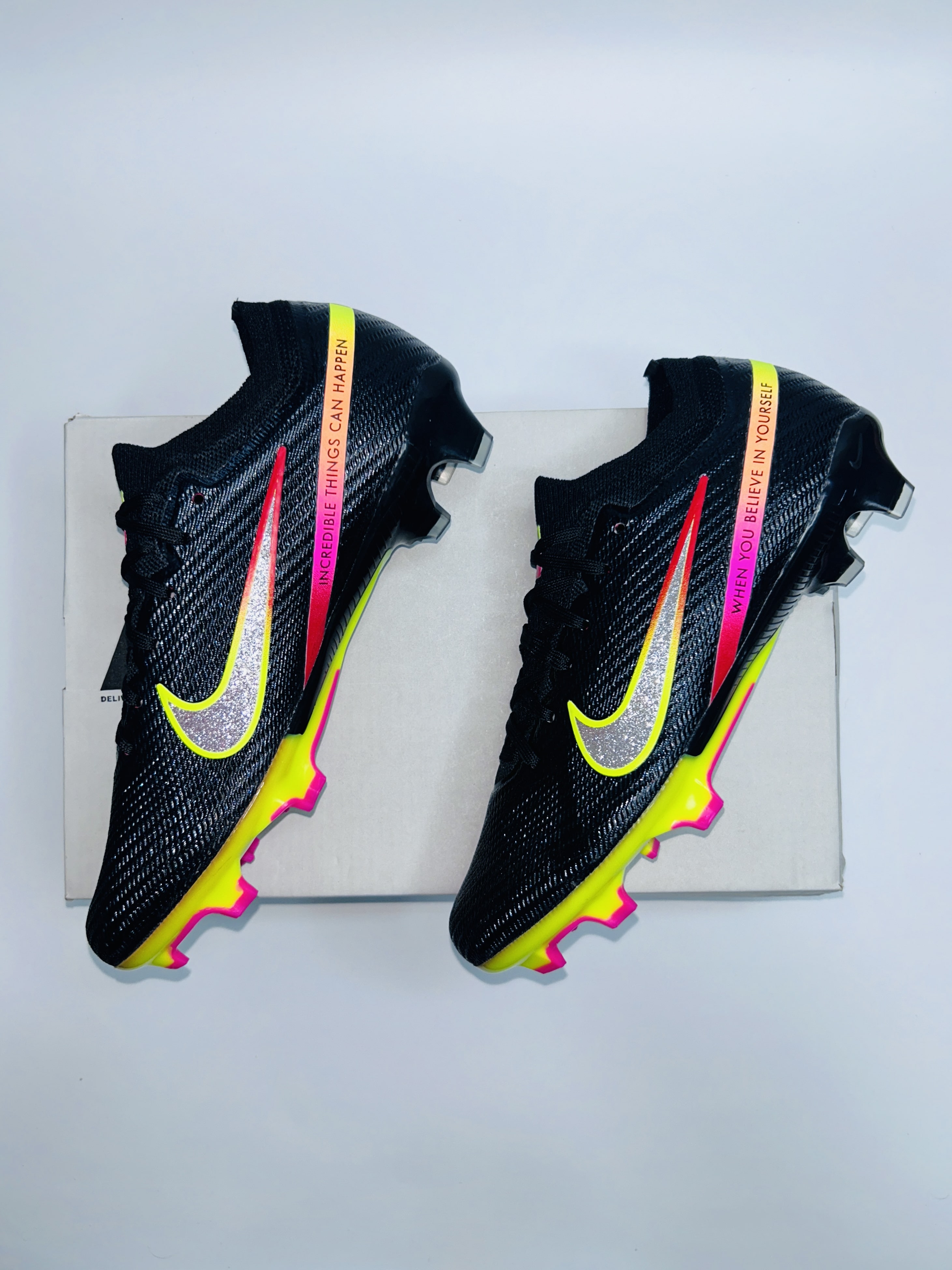 Mercurial vapor 15 Rashford black colourway