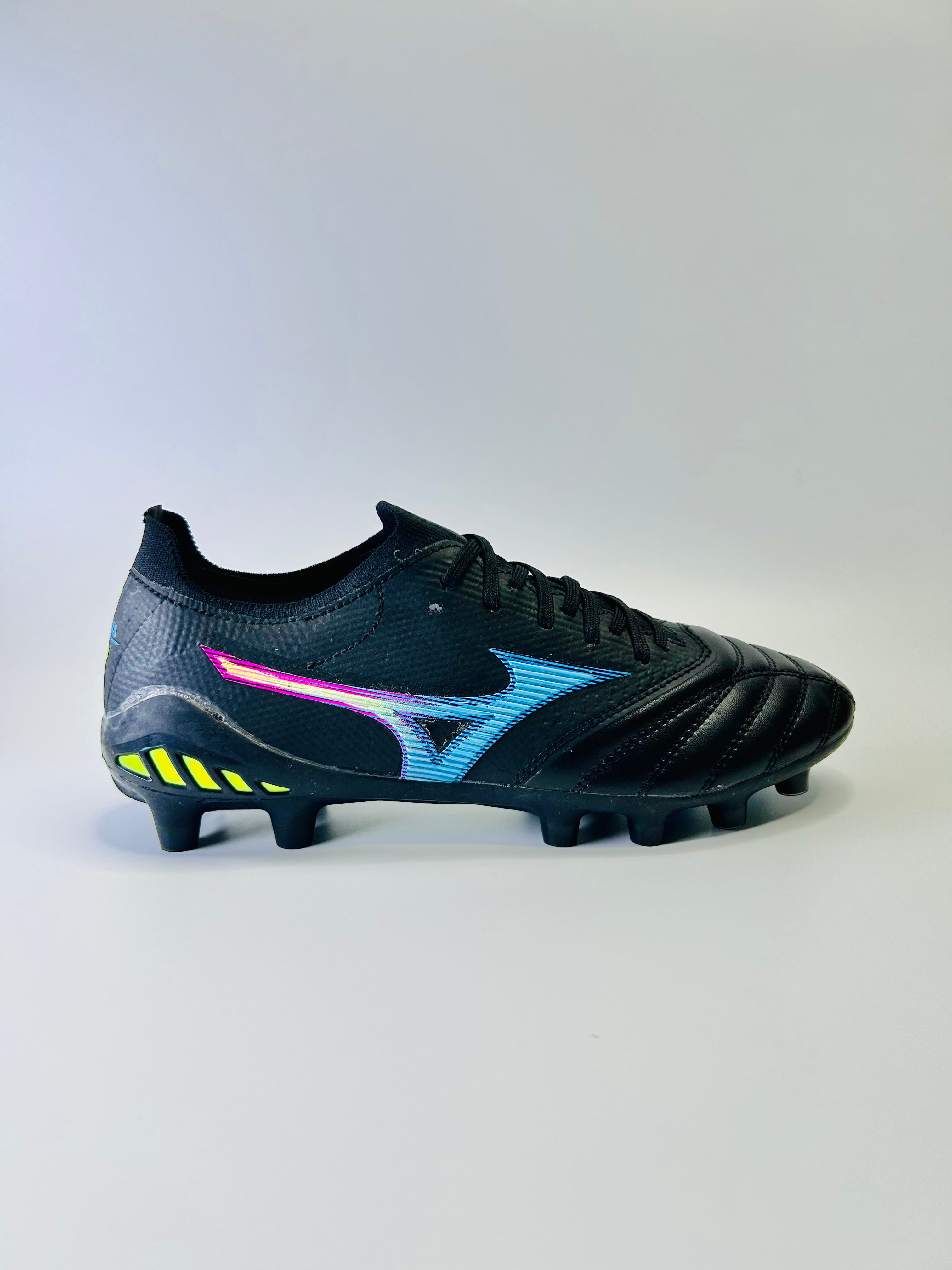 Morelia White Yellow colourway