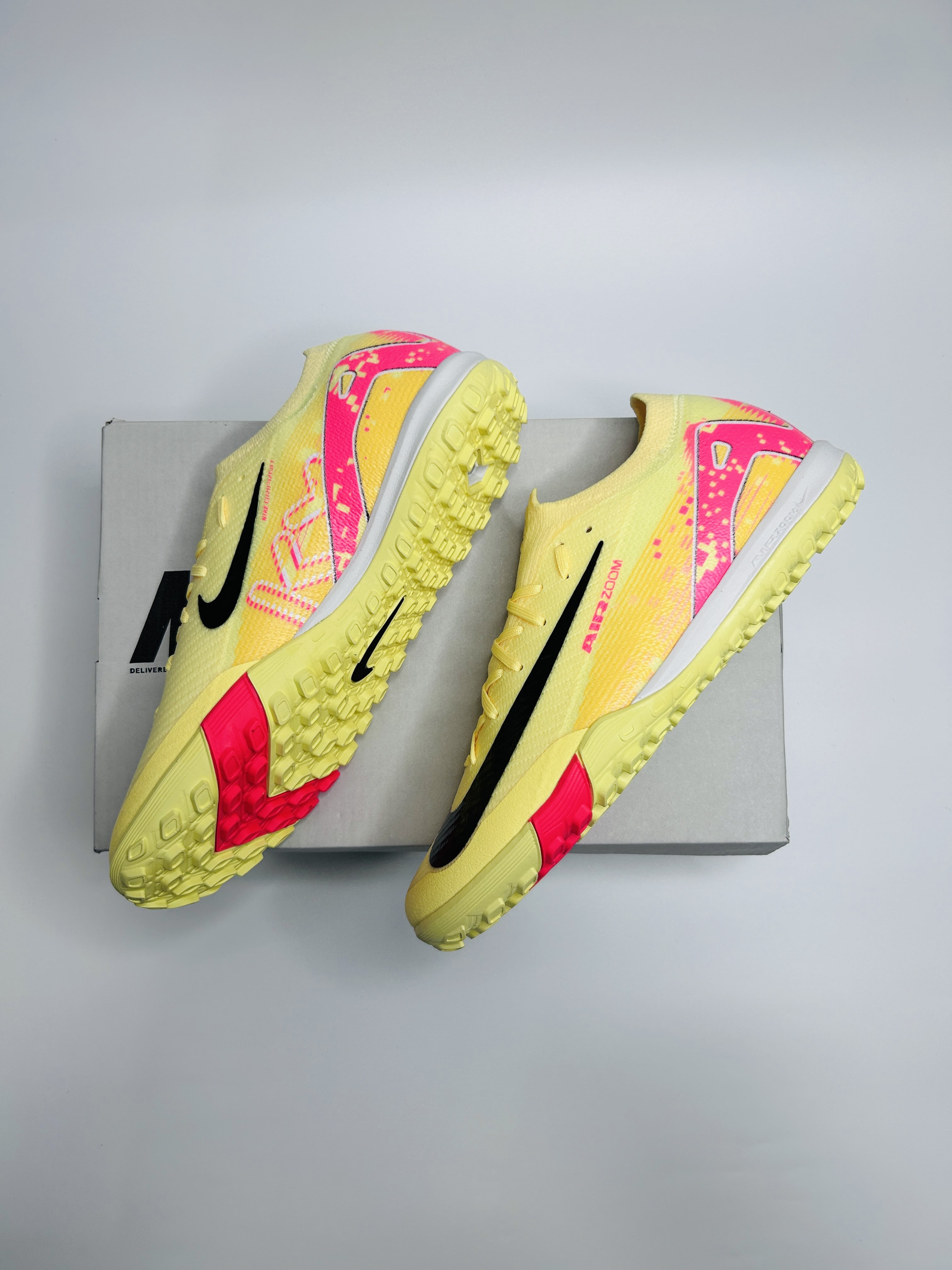 Mercurial Vapor 16 KM Edition TF