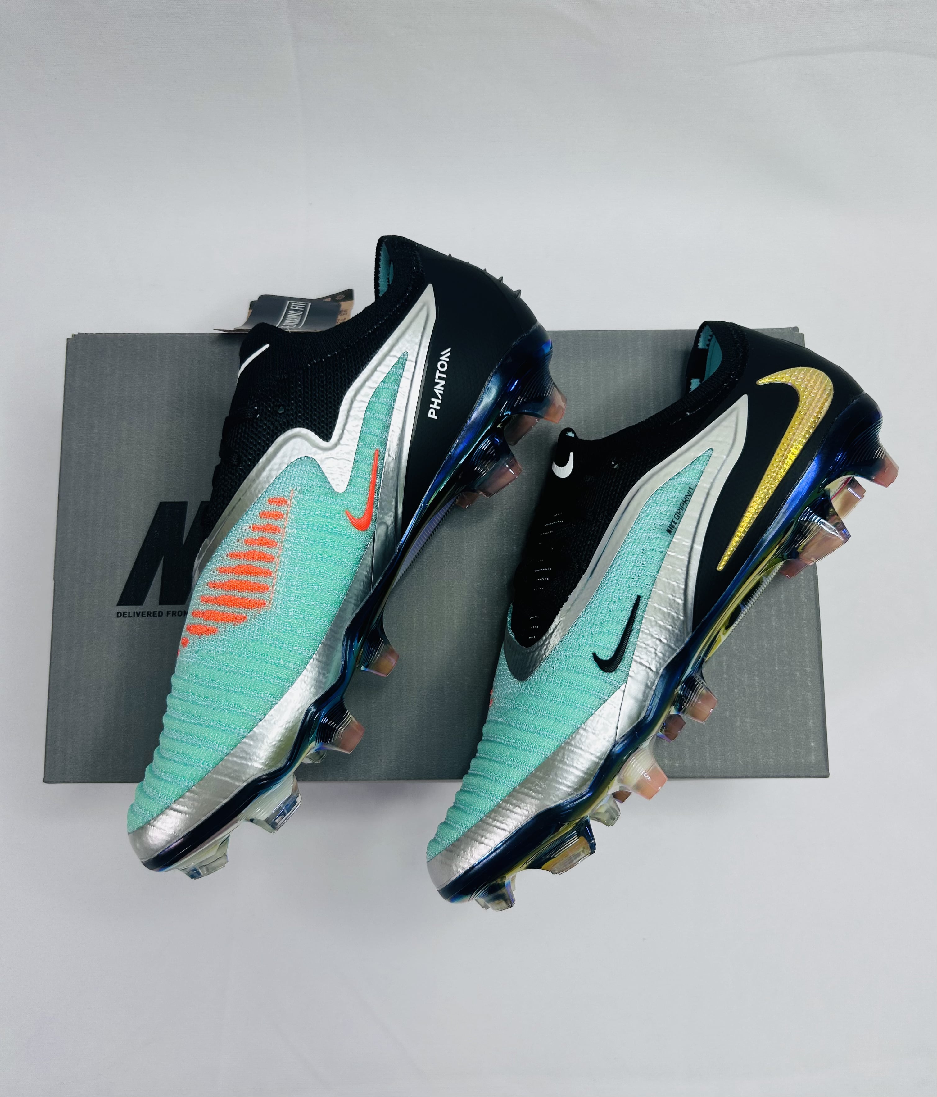 Phantom 6 Chrome Black