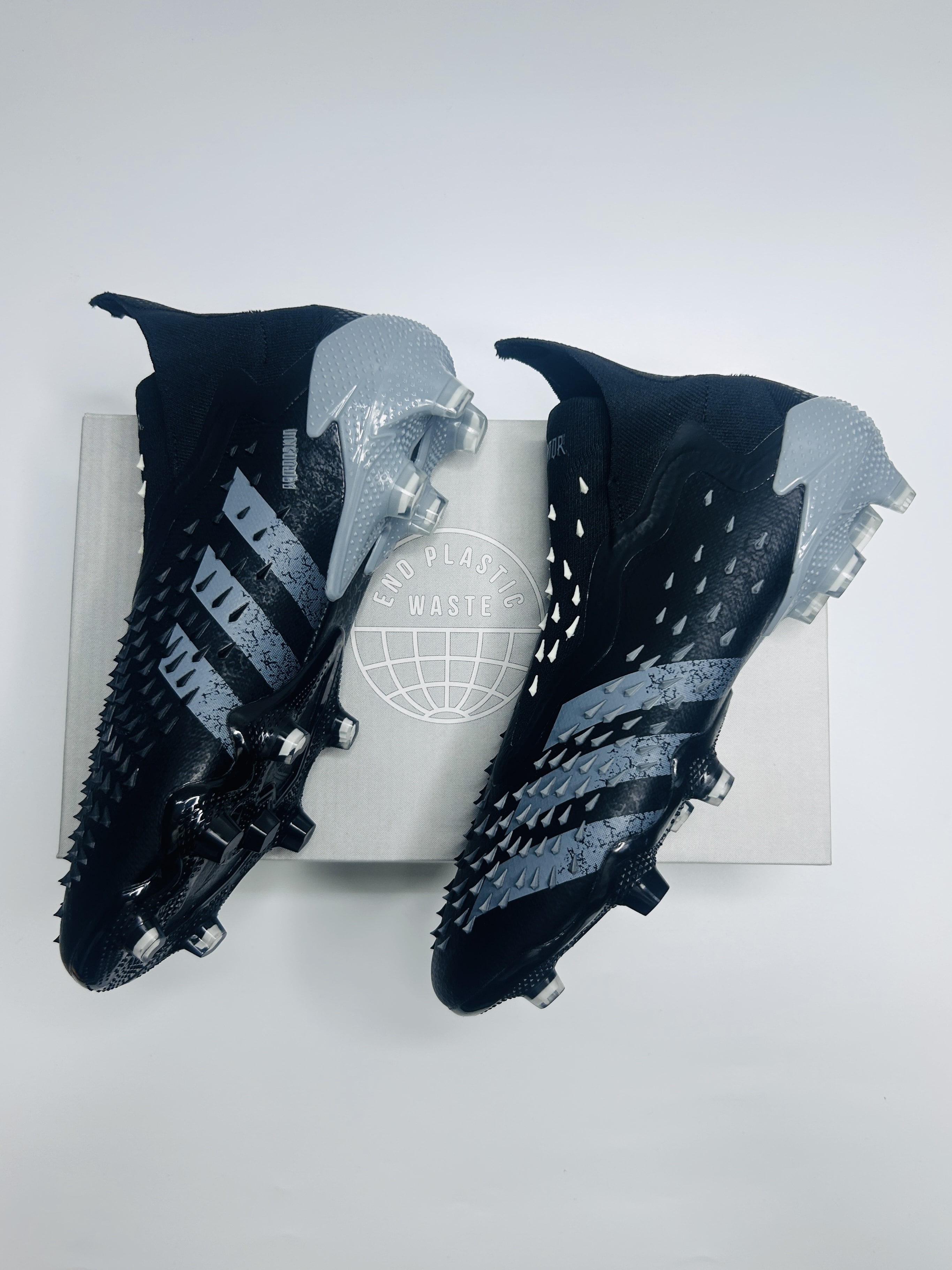 Predator Freak Supersteath Pack