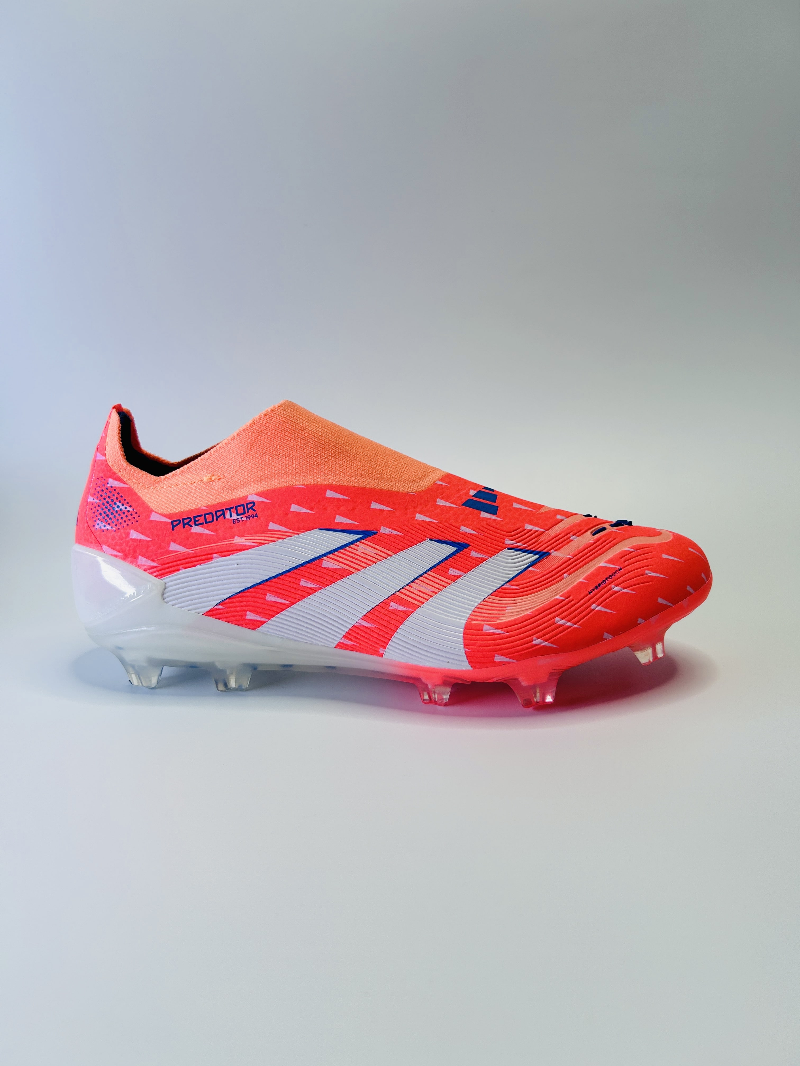 Predator 30 Coral Blaze Laceless