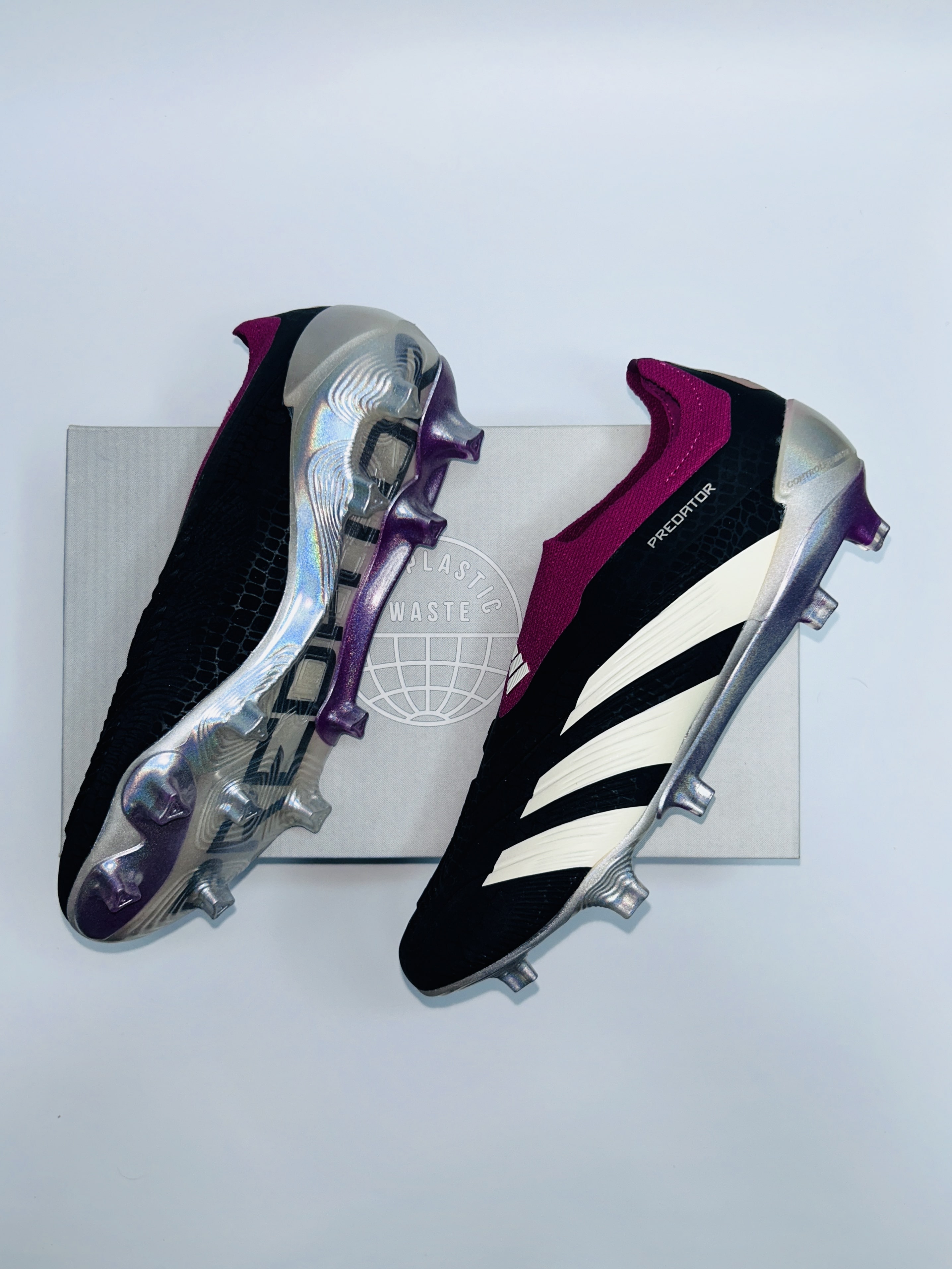 Predator 30 Purple Colourway Laceless