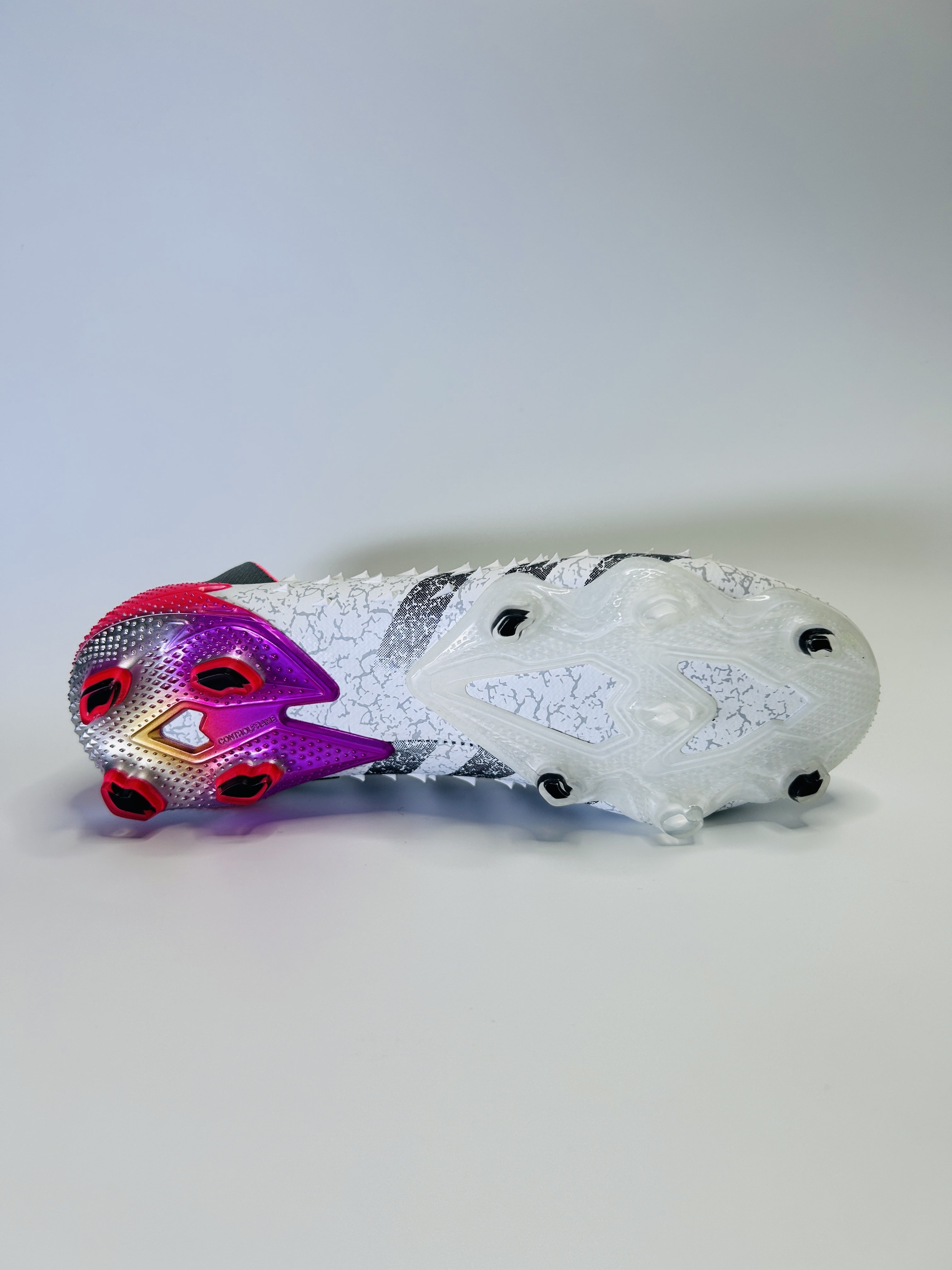 Predator Freak Metallic Silver Red