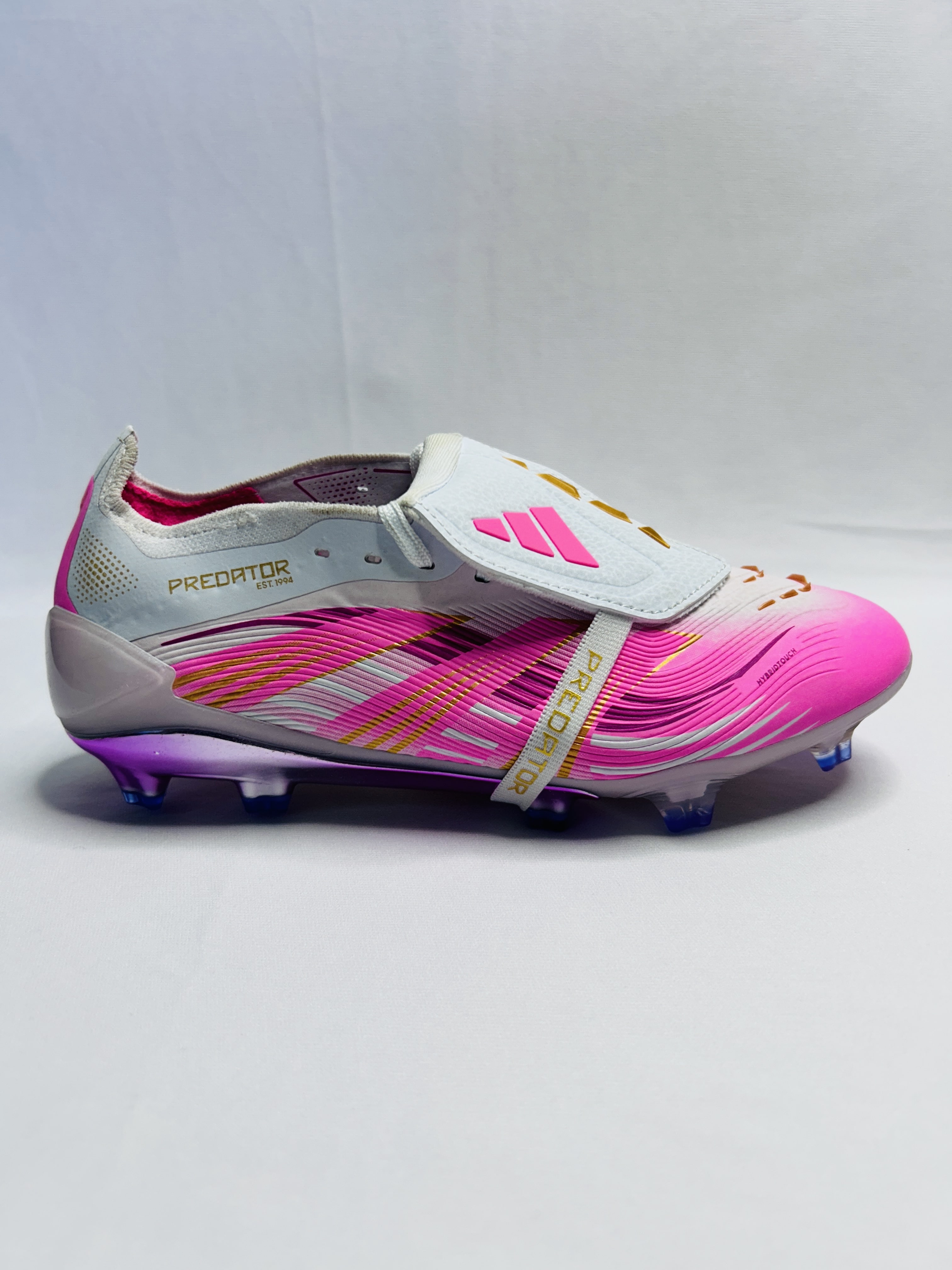 Predator 30 White & Pink Colourway