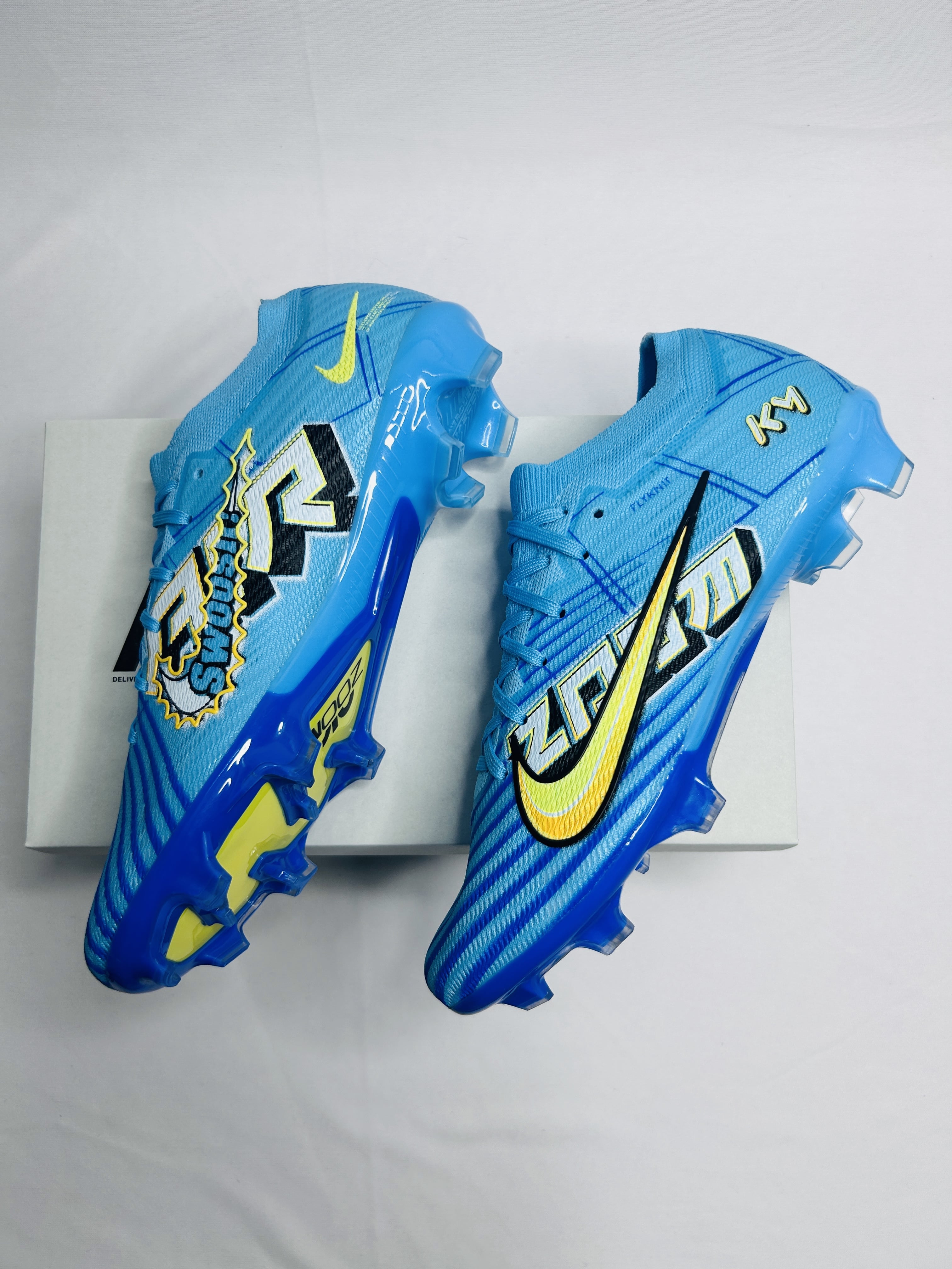 Mercurial Vapor 15 KM Signature Pack