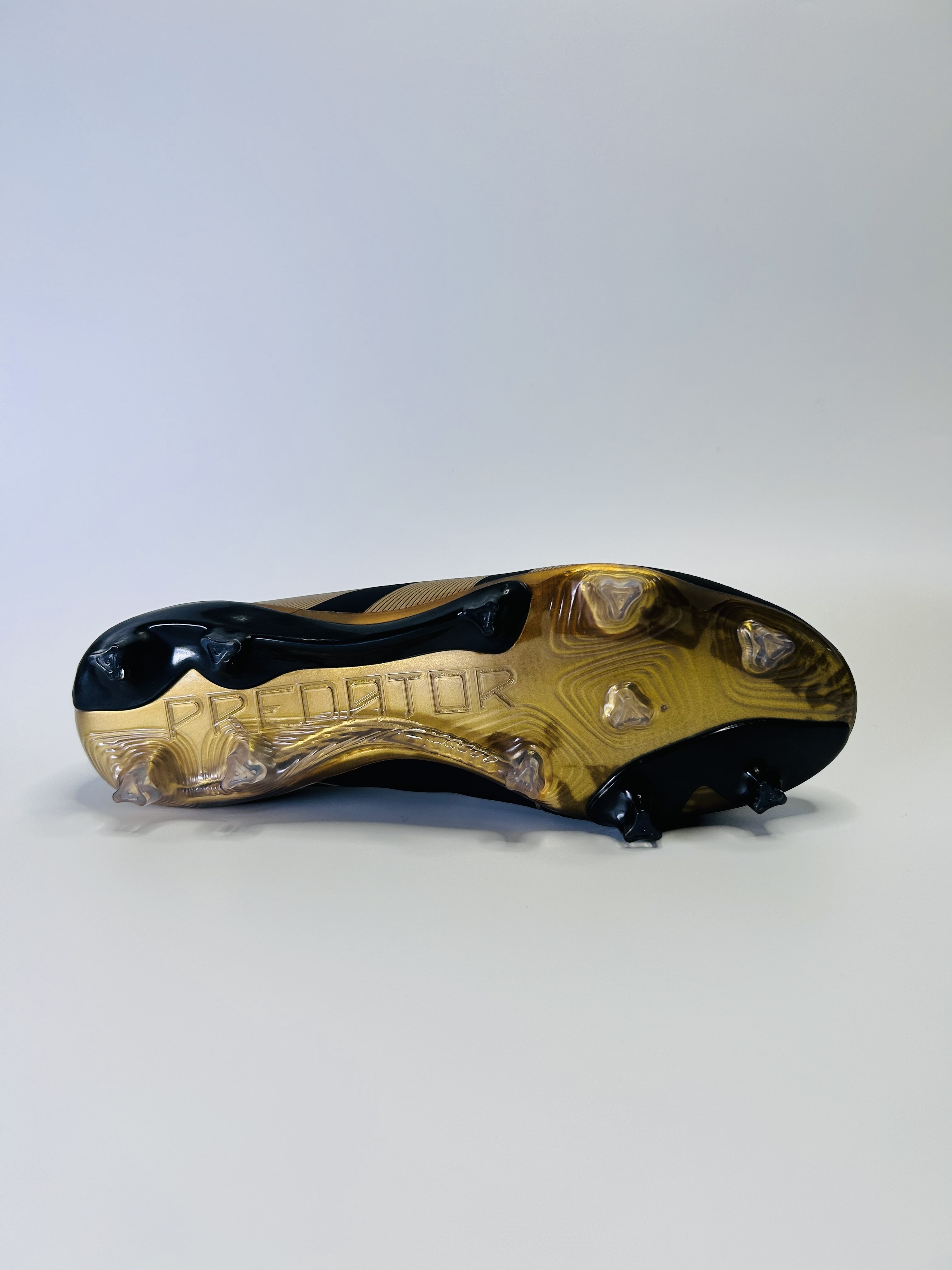 Predator 30 Belligold Laced