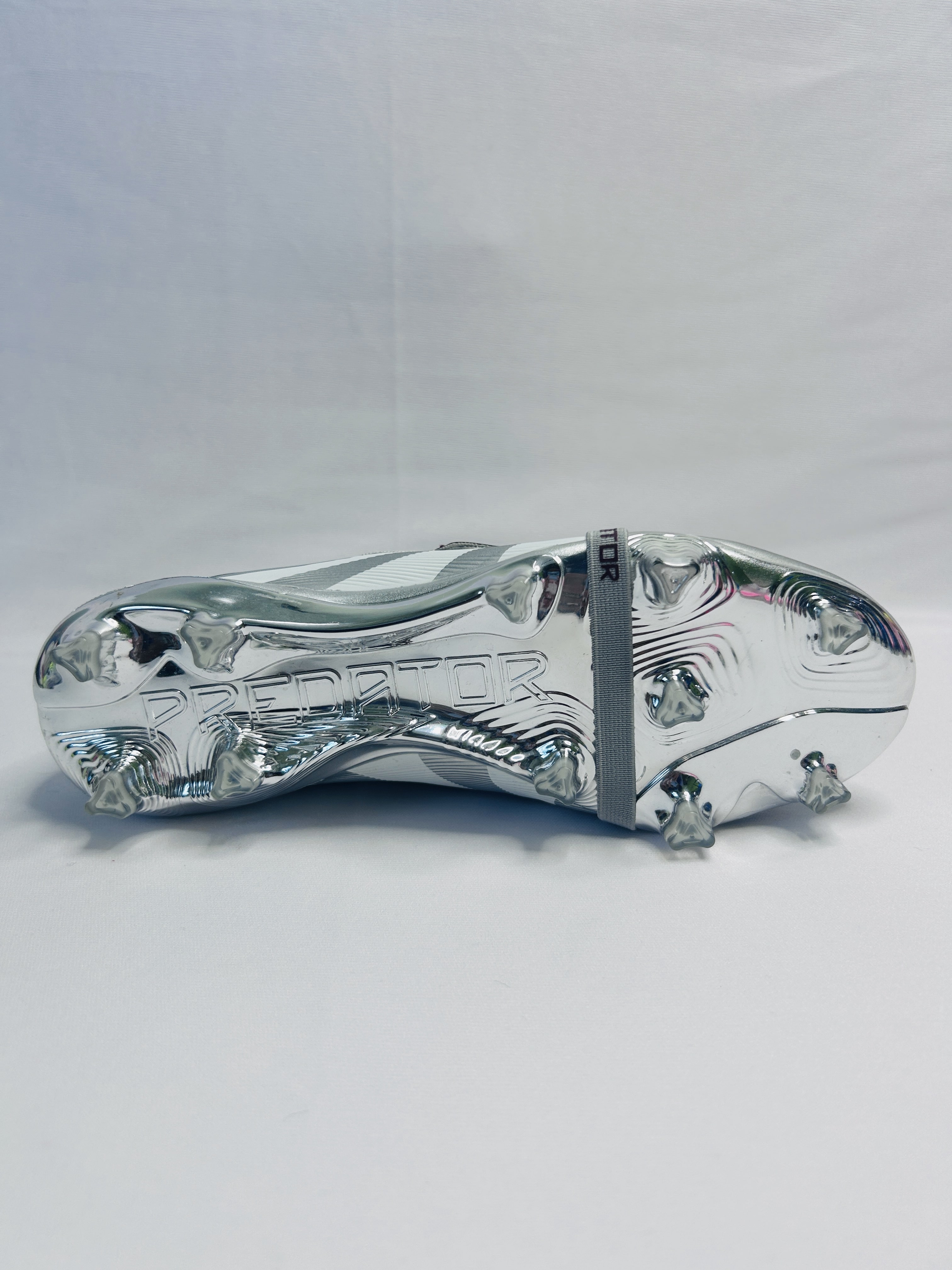 Predator 30 Chrome Dream