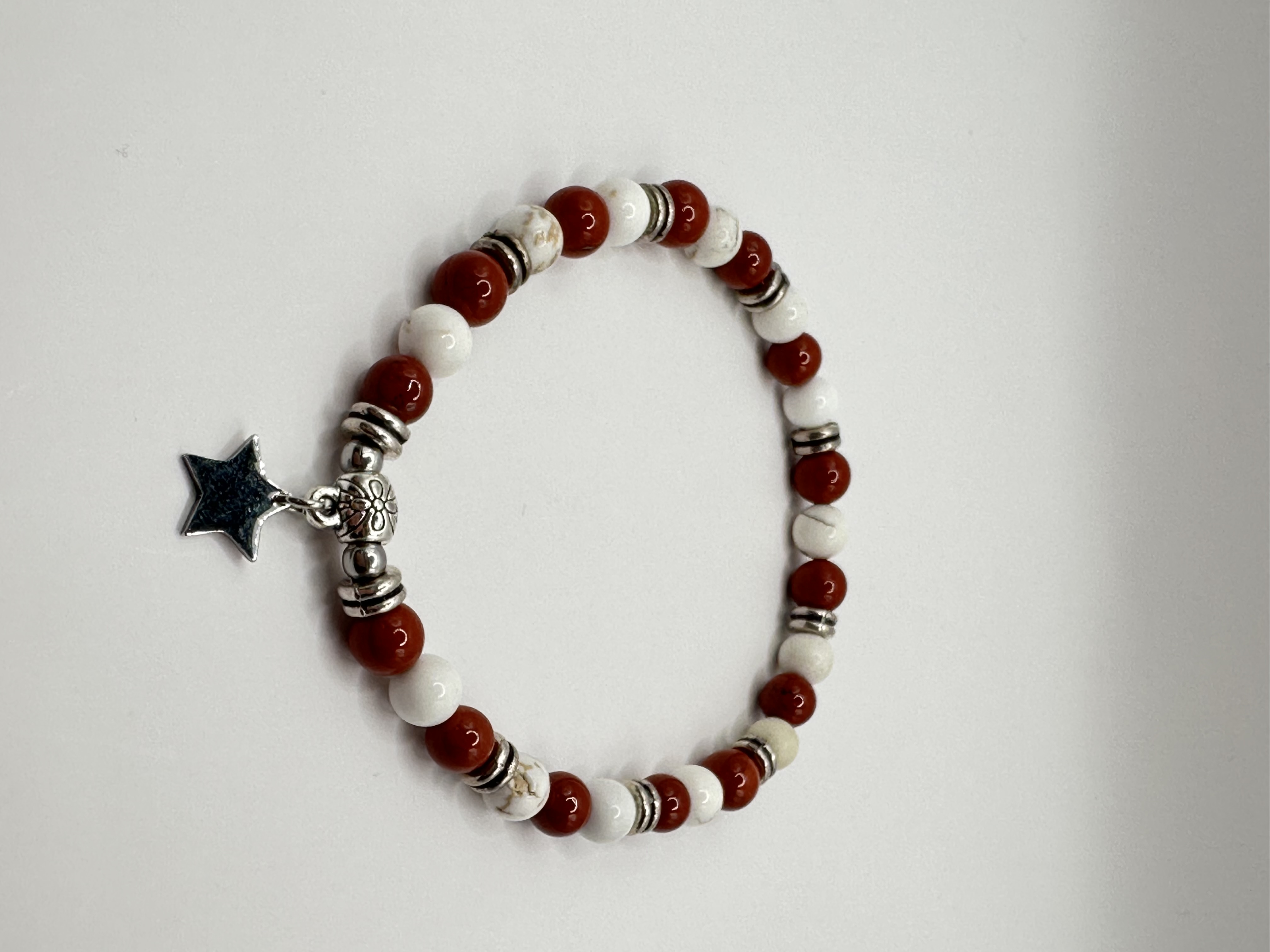 Bracelet jaspe rouge et magnésite