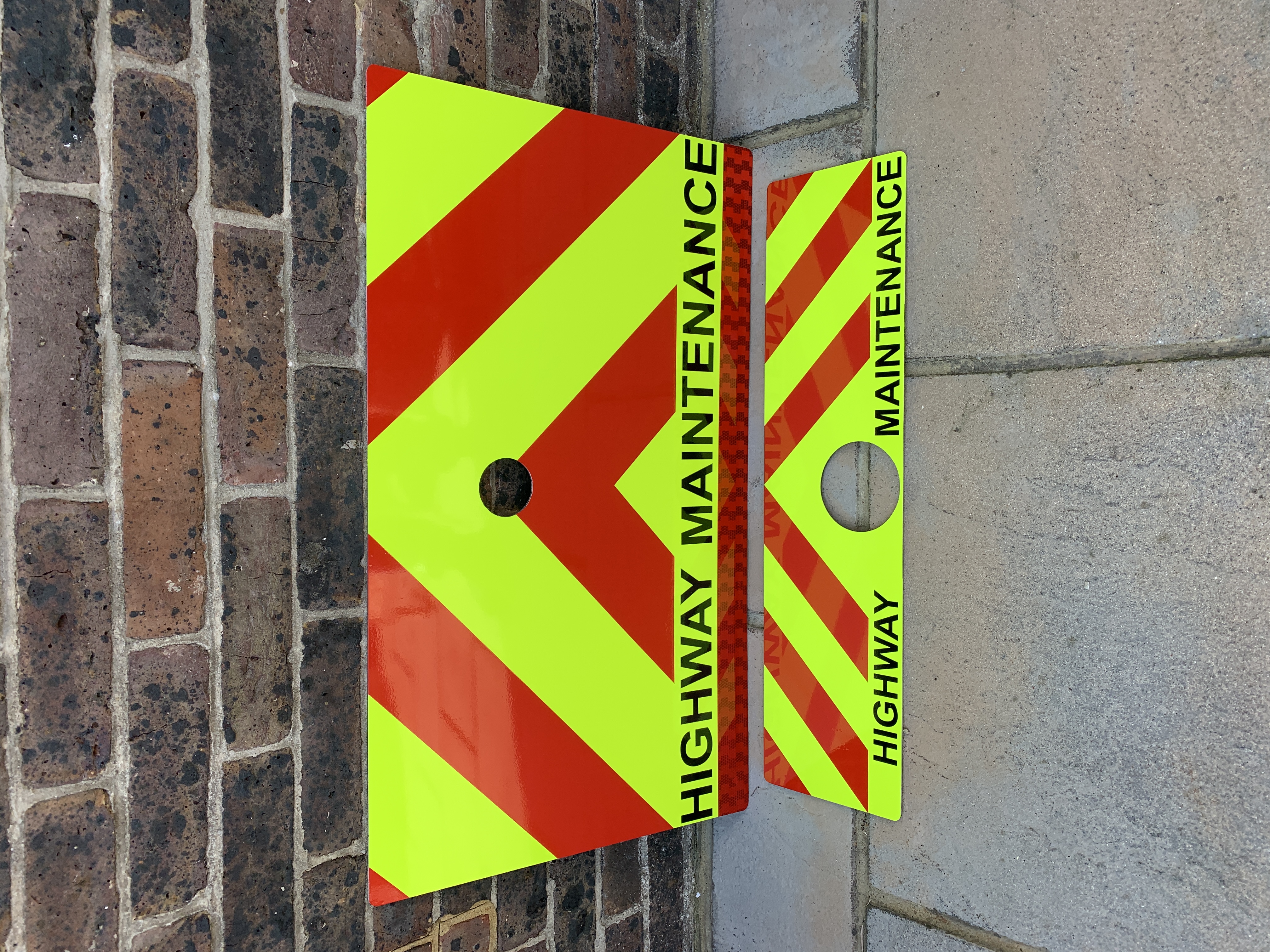 1x Reflective Highway Maintenance sign on 3mm ACP 600x400mm