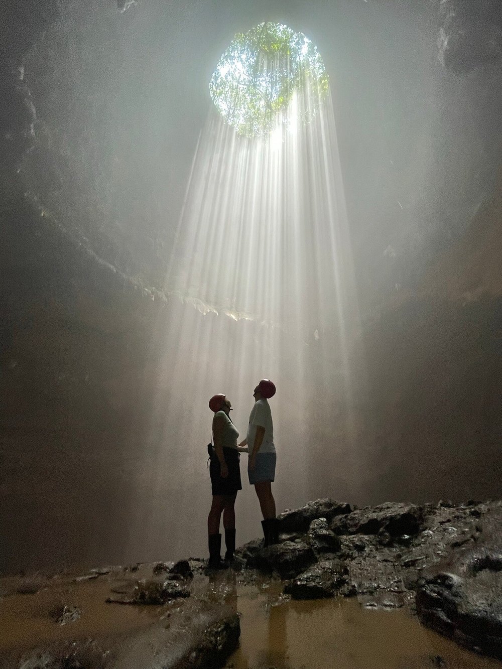 Kediwung Sunrise and Jomblang Cave Day Tour